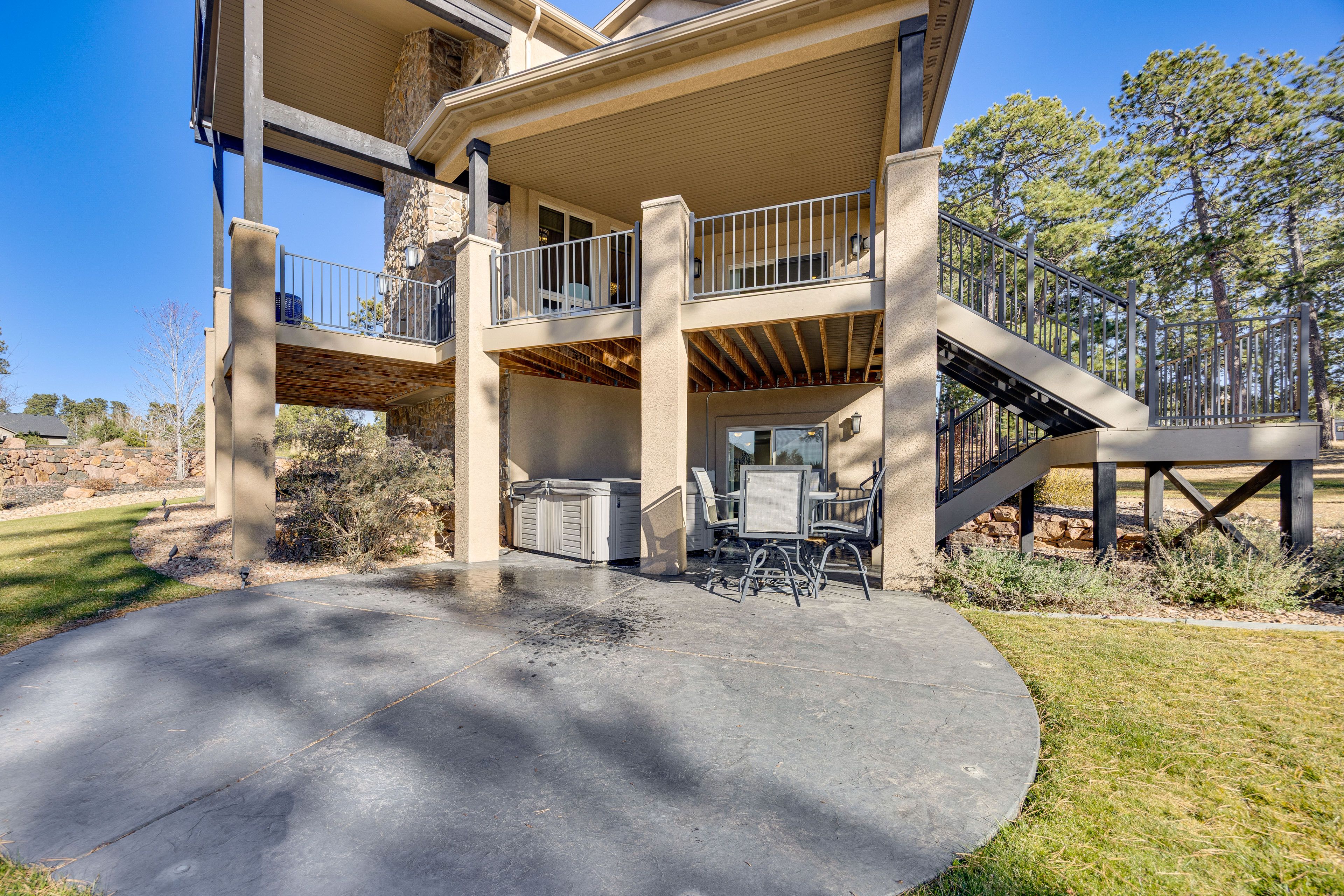 Private Patio | Hot Tub | Outdoor Seating