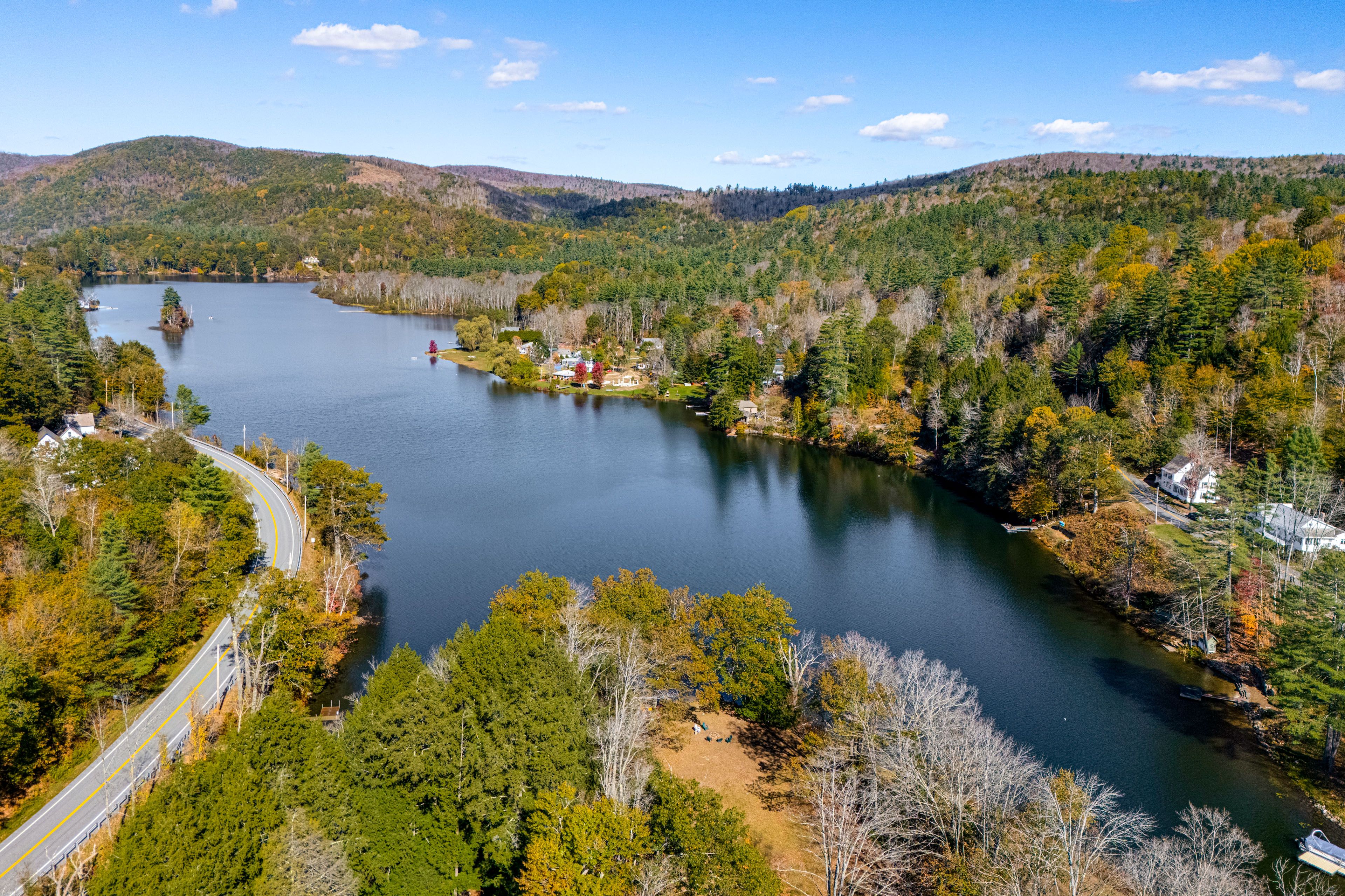 Birch Landing | Surrounding Area | Echo Lake