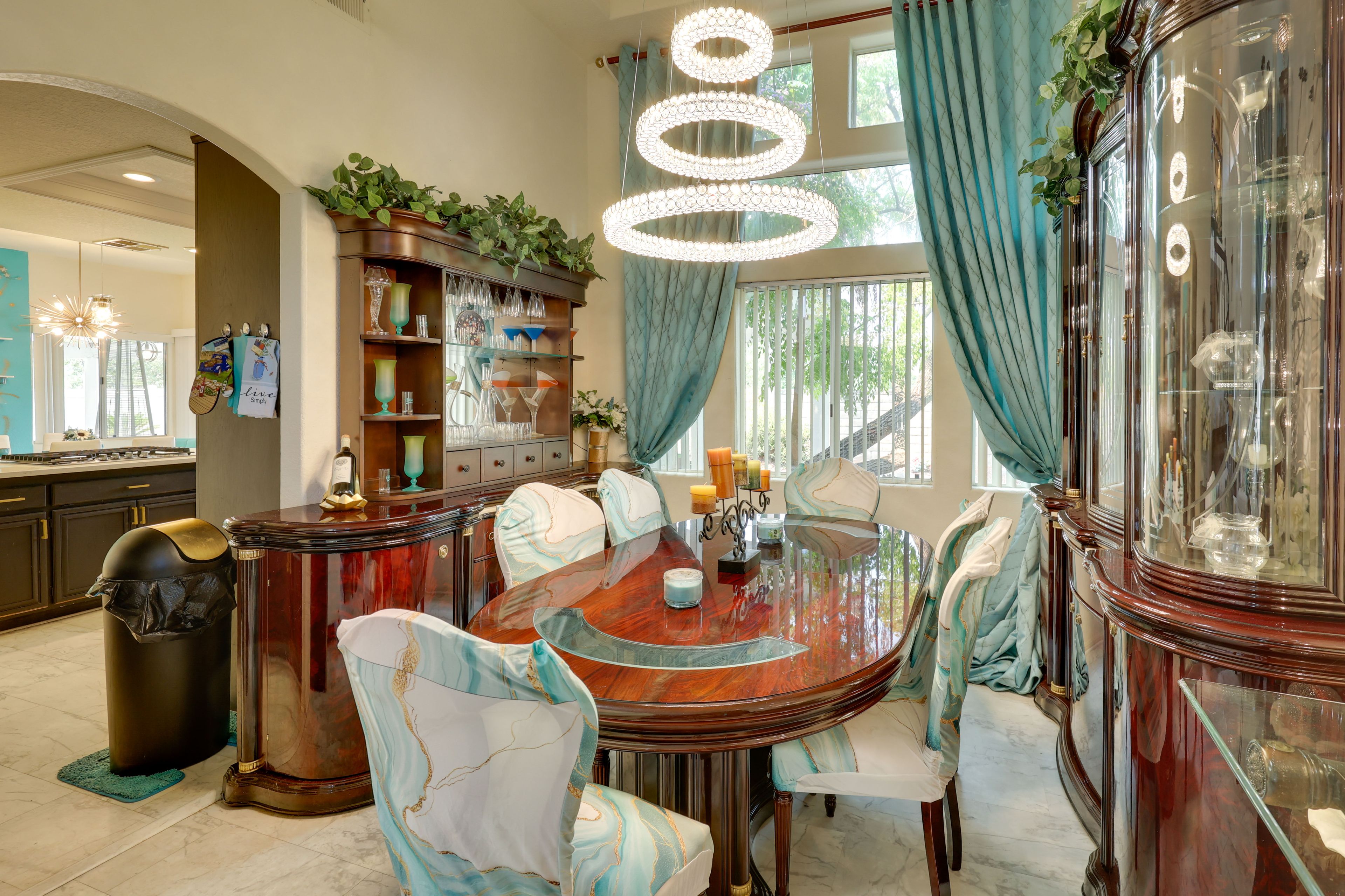Dining Area | 1st Floor