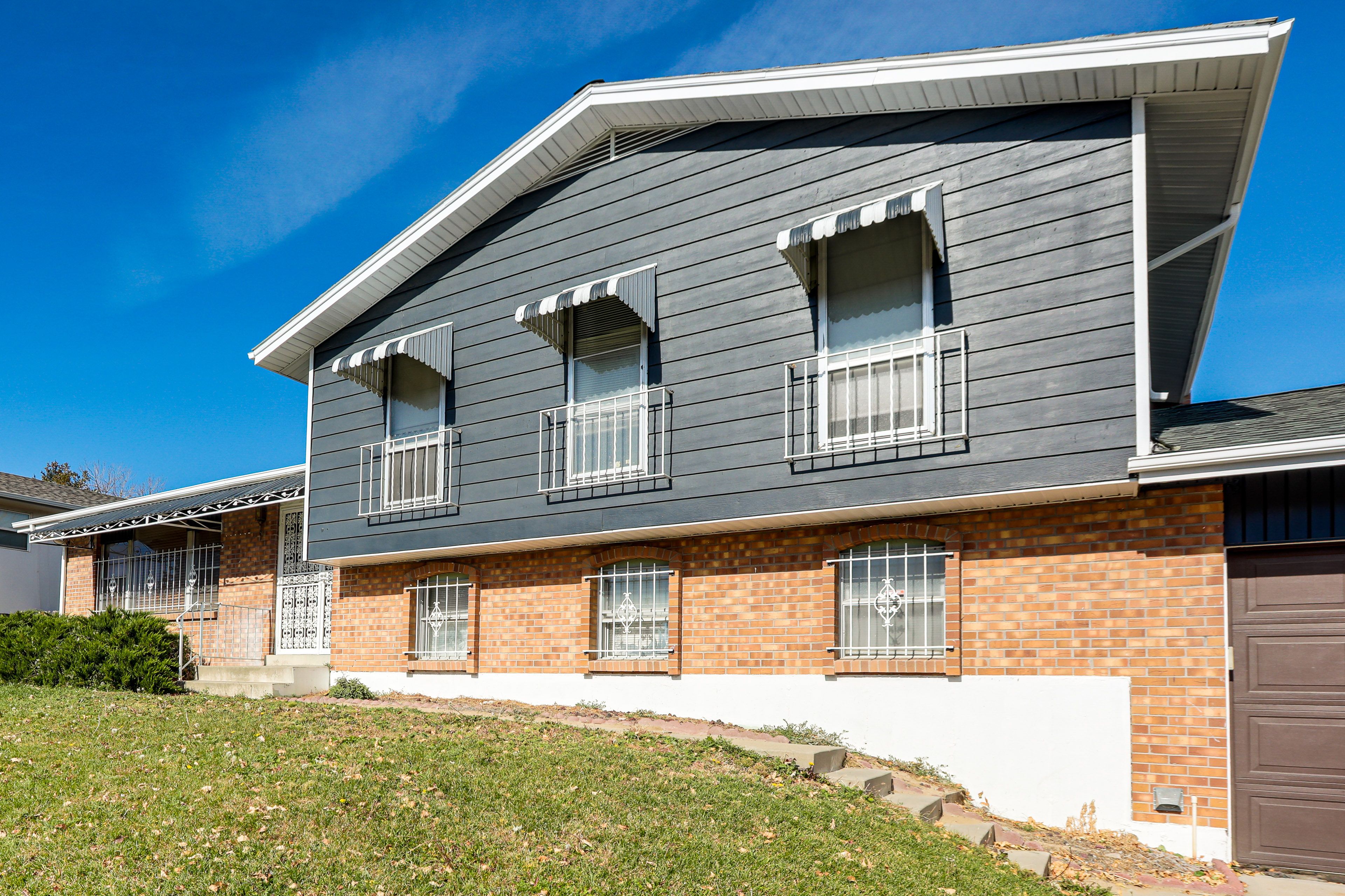 Studio Exterior | Street Parking (2 Vehicles)