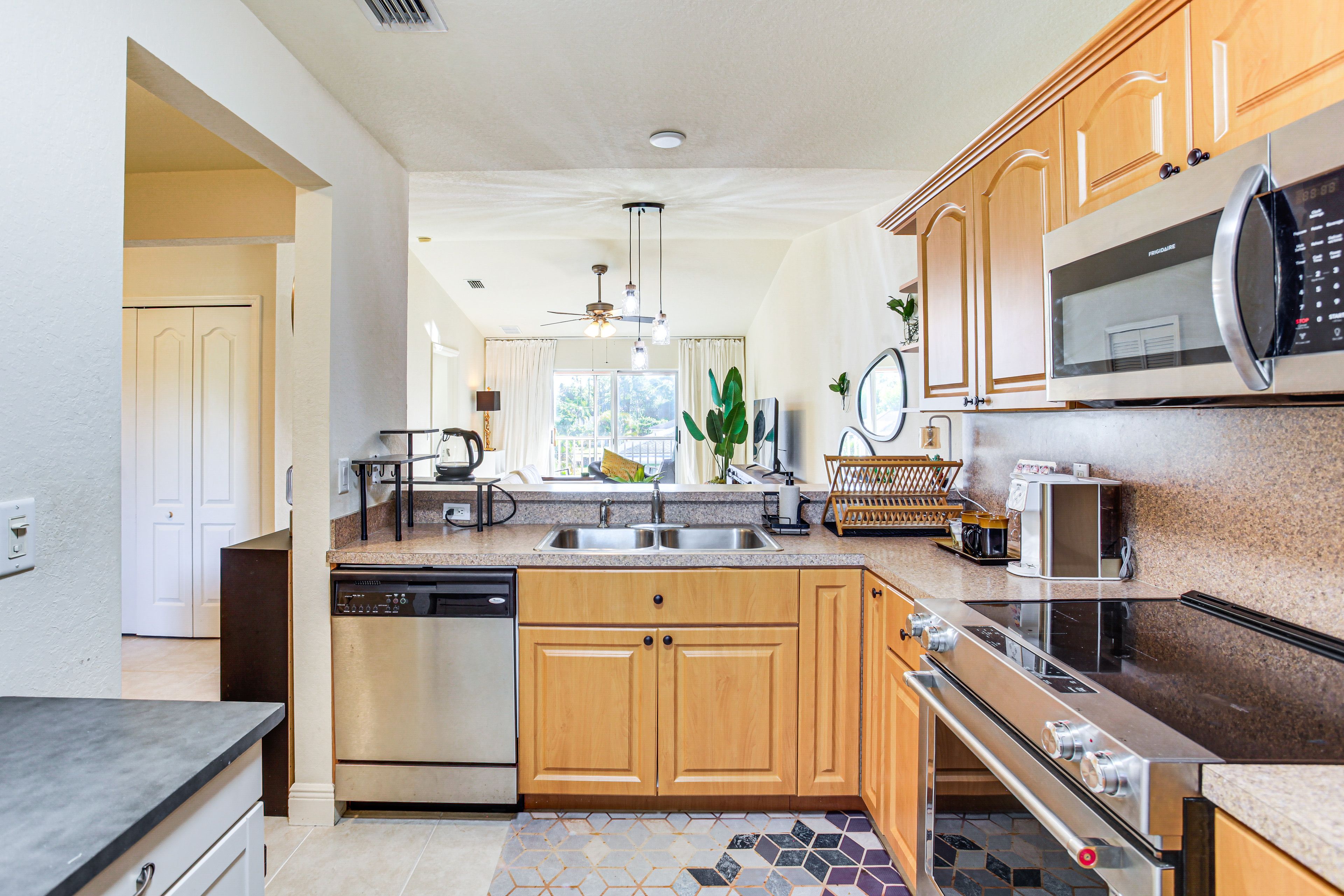 Kitchen | Single-Serve Coffee Maker | Dishwasher | Cooking Basics