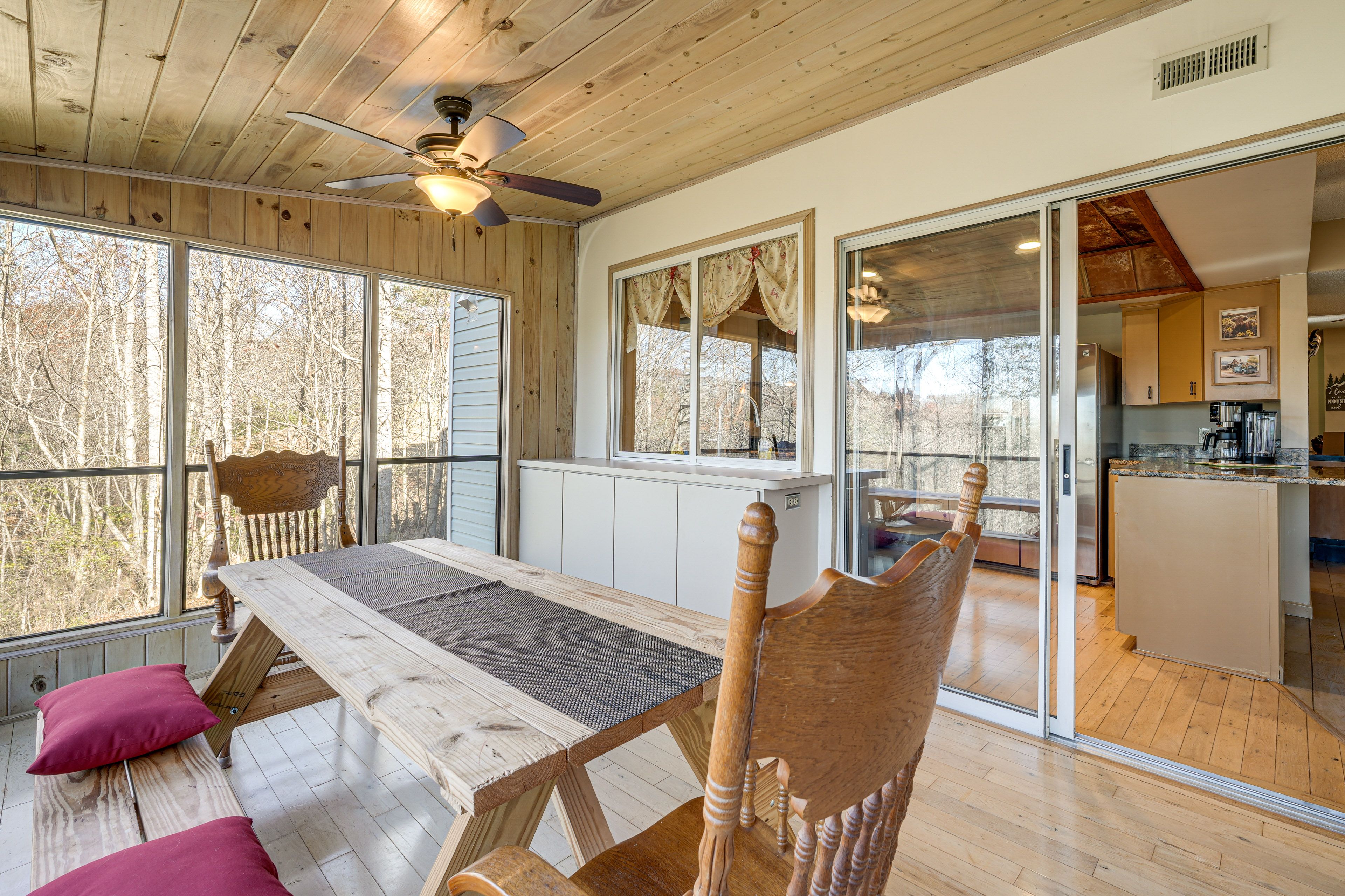 Screened Porch 1 | Main Level