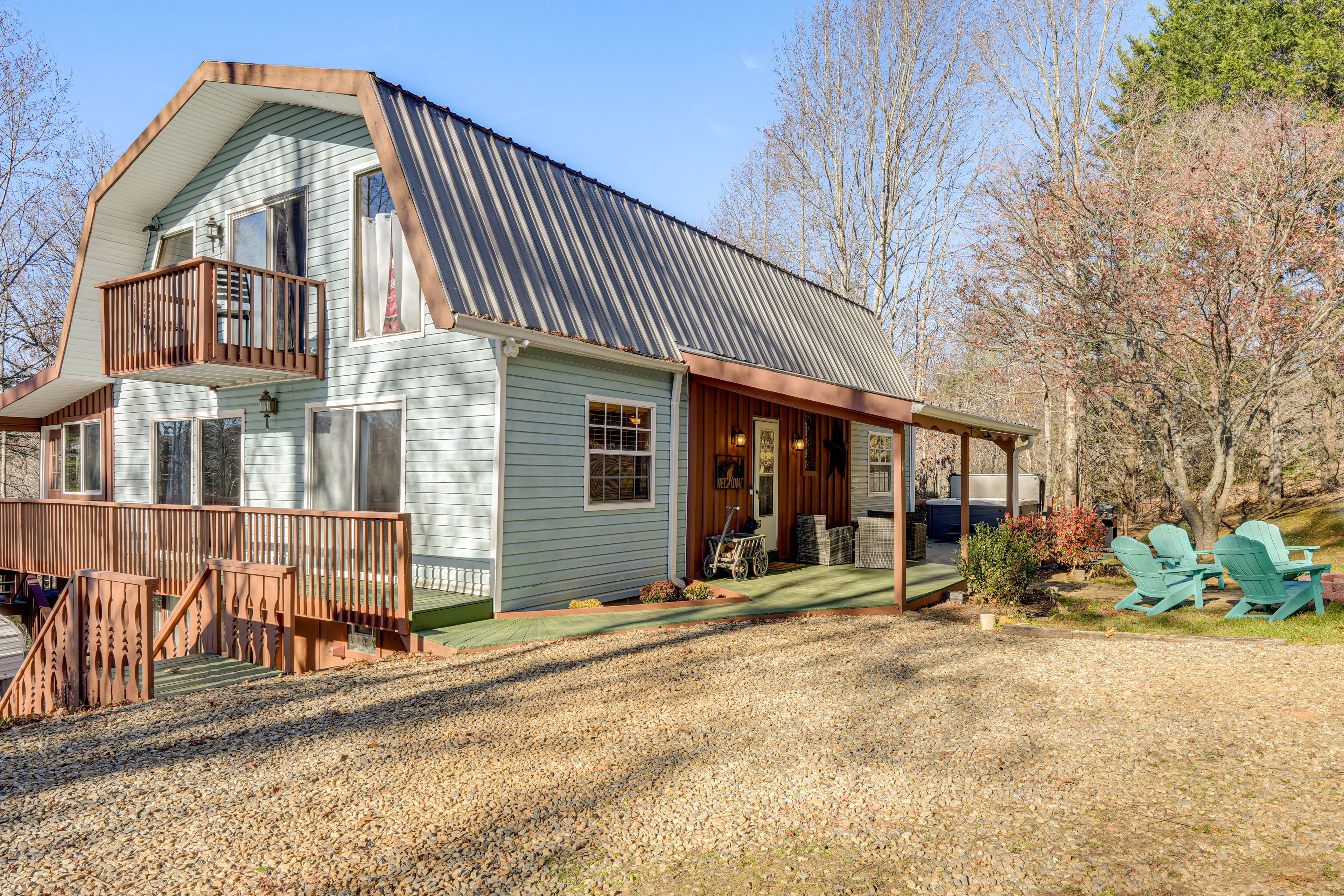 Property Exterior | 3-Level Cabin