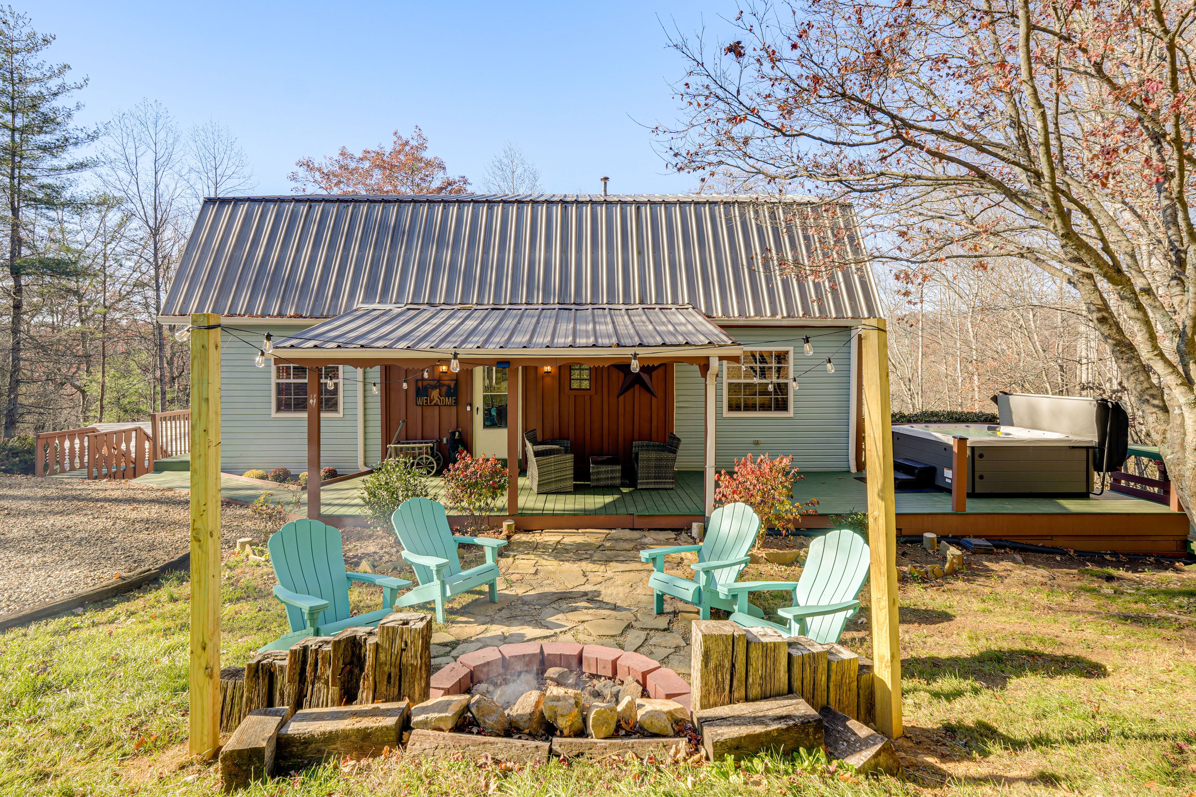 Outdoor Space | Hot Tub | Wood-Burning Fire Pit | Gas Grill