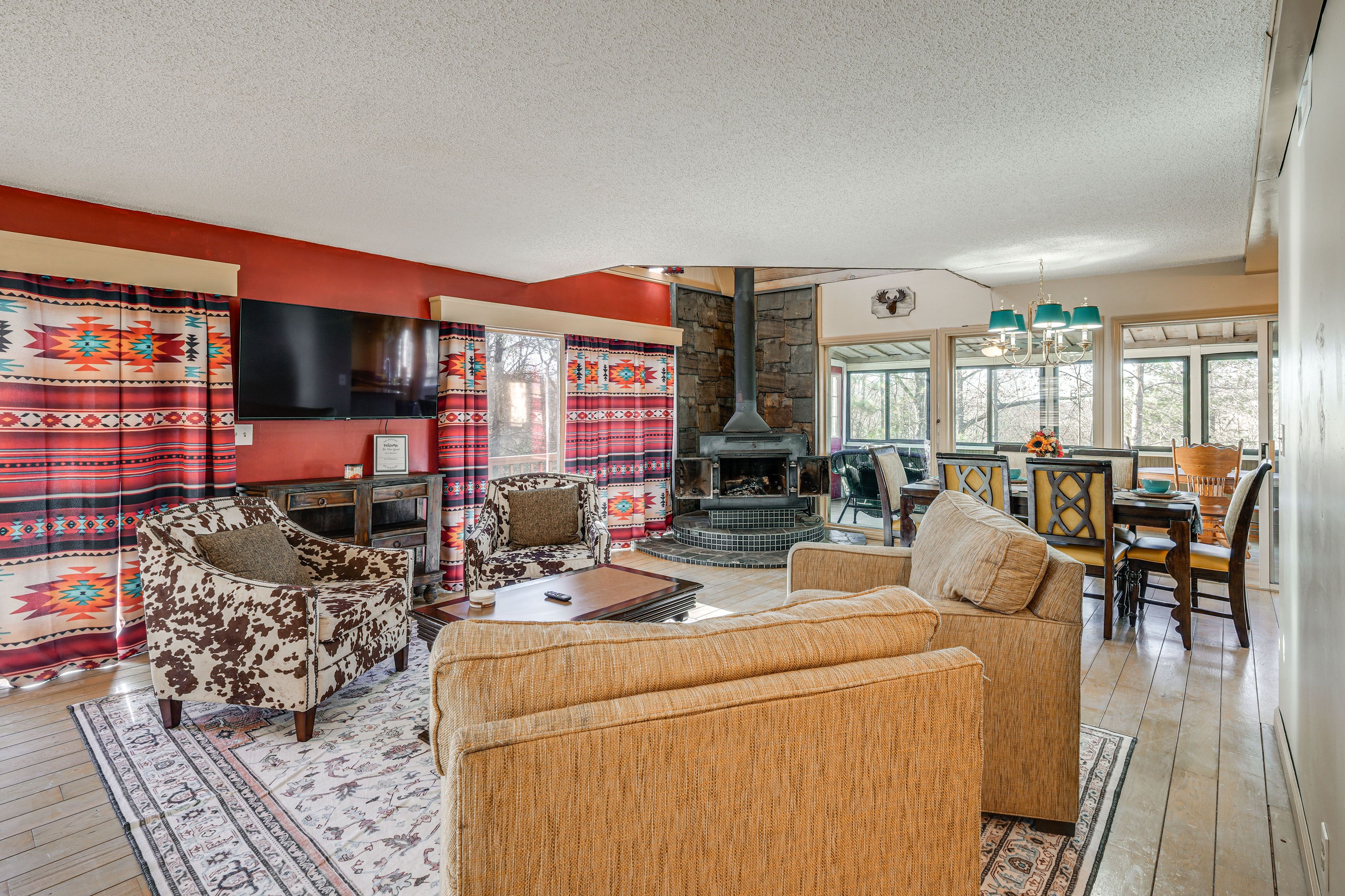 Interior | Free WiFi | Central A/C & Heating