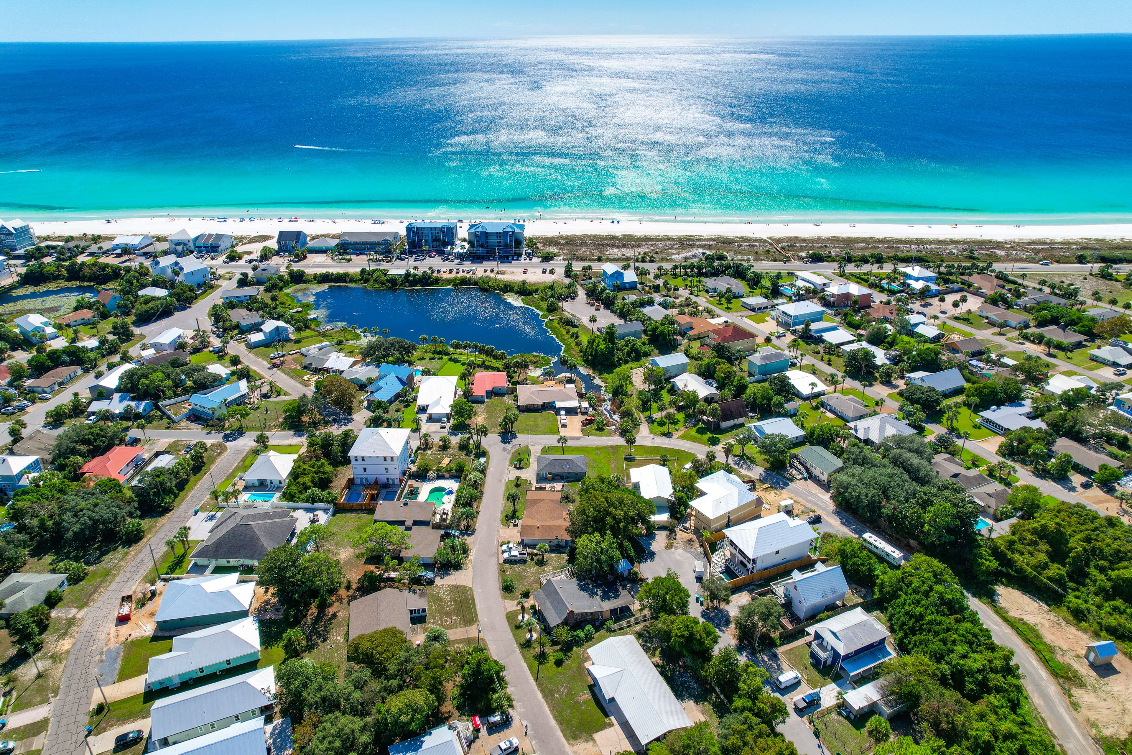 Aerial View | Walk to Beach