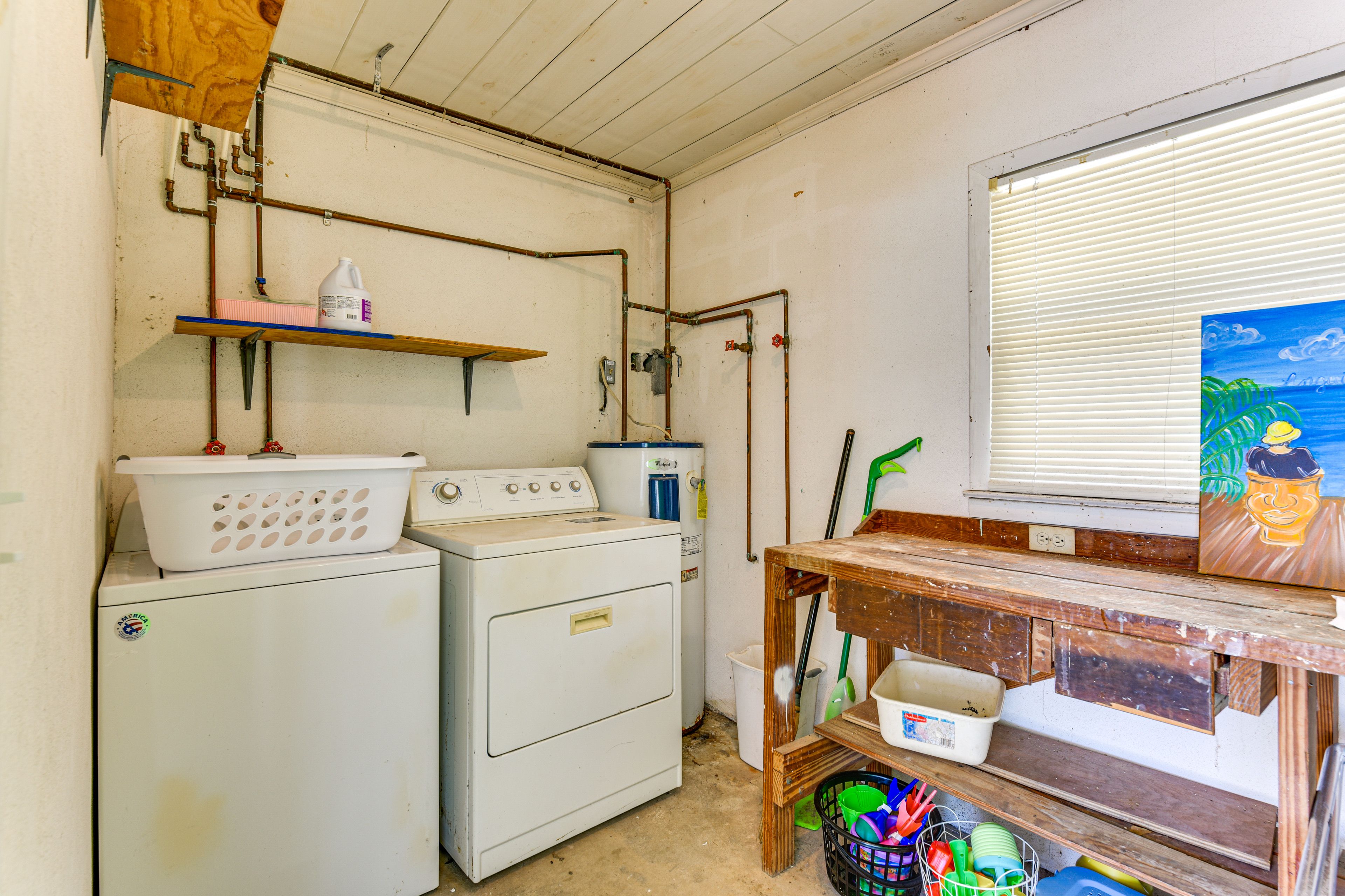 Laundry Room | Washer/Dryer | Beach Chairs & Water Toys