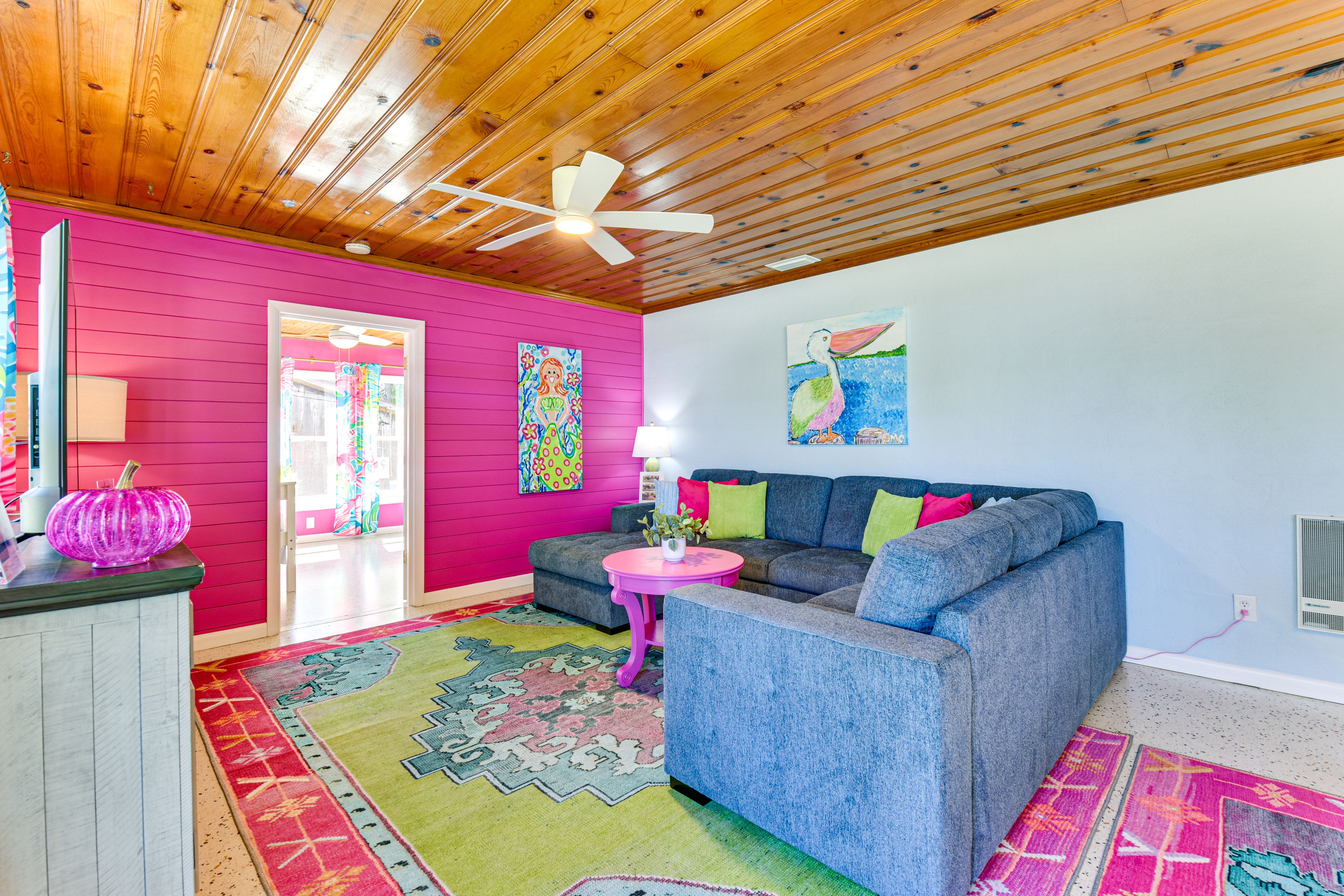 Living Room | Smart TV
