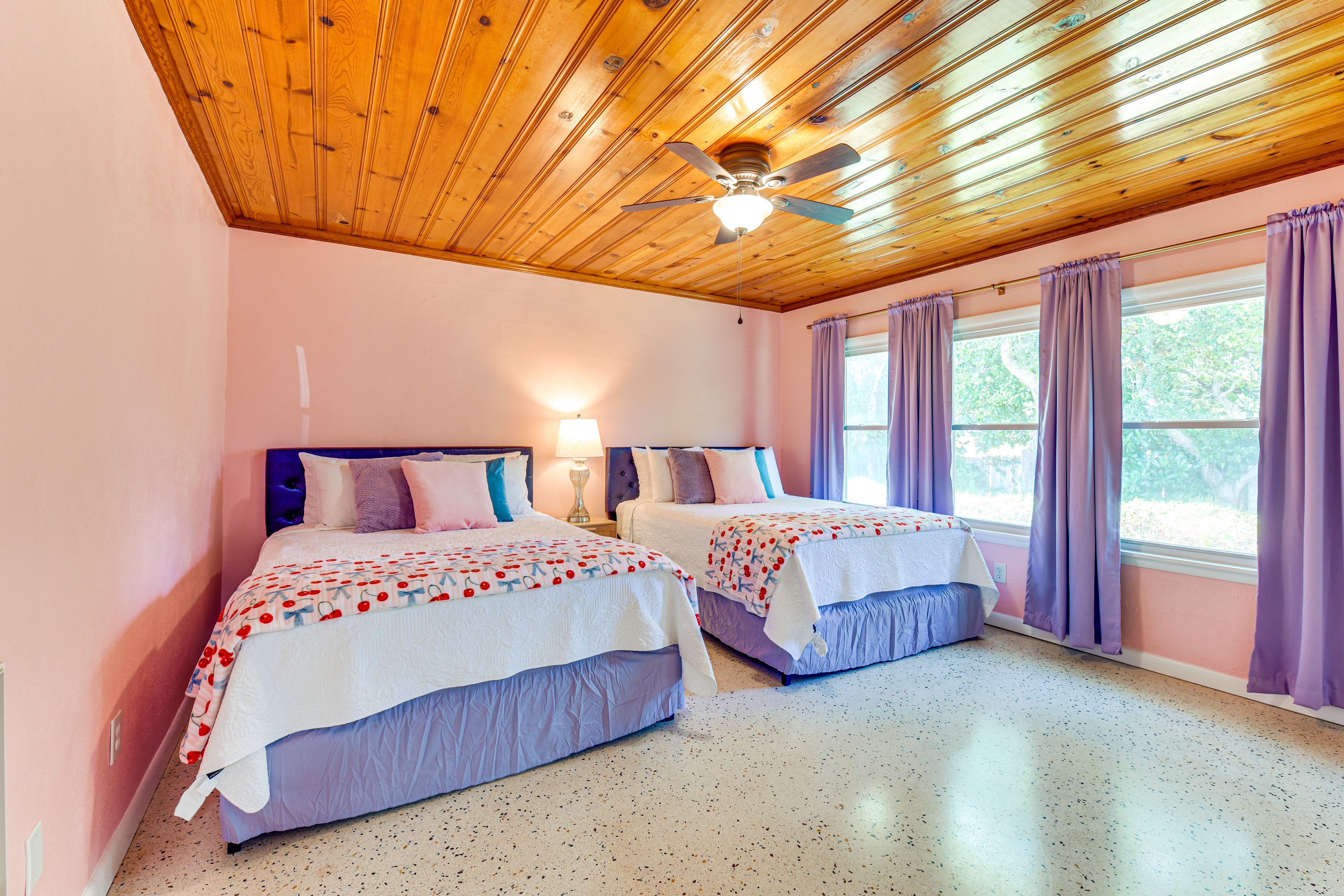 Bedroom 2 | 2 Queen Beds