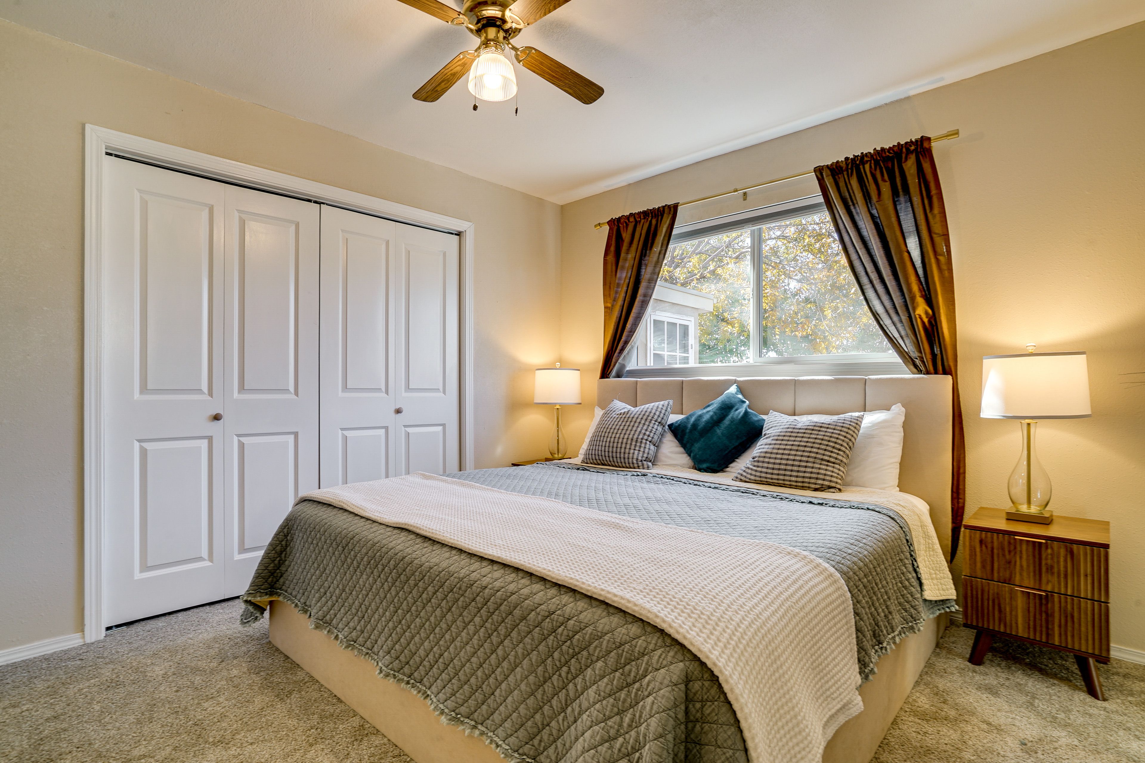 Bedroom 1 | King Bed | Linens Provided | En-Suite Bathroom