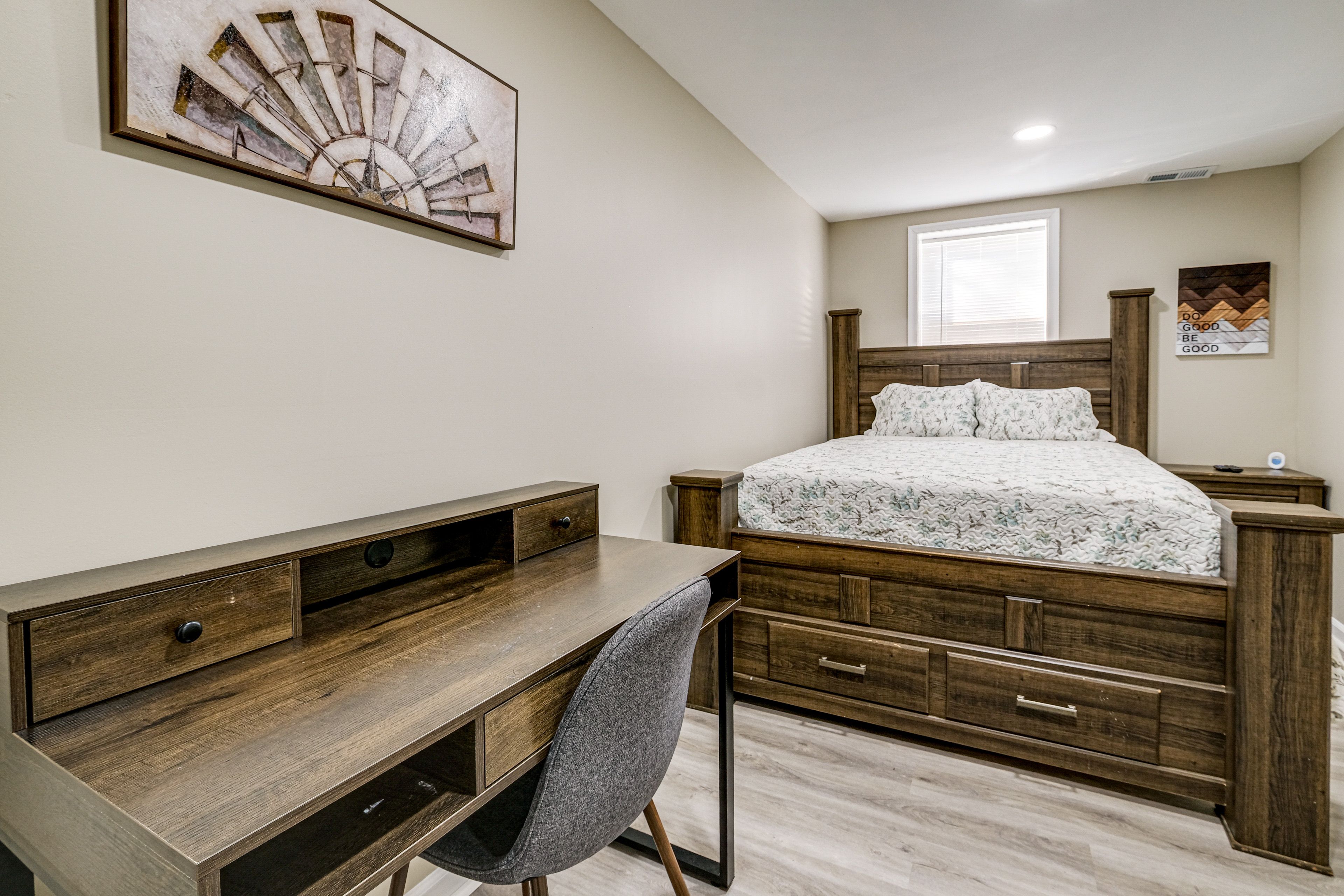 Bedroom 2 | Queen Bed | Closet