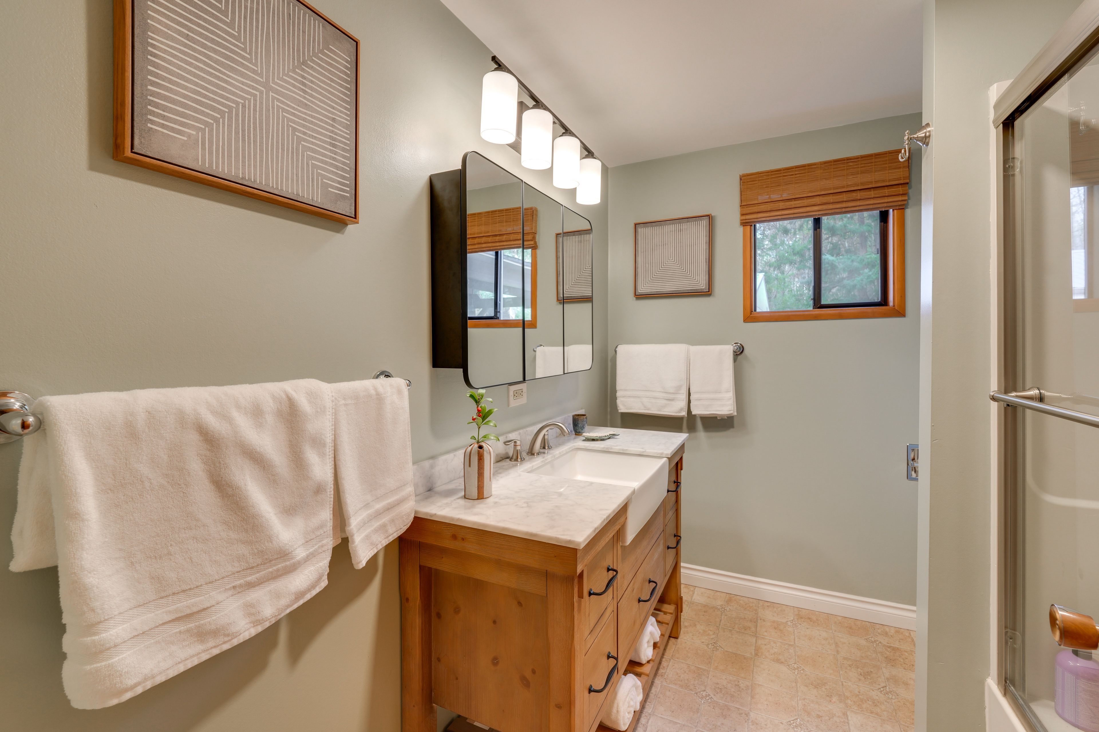 Bathroom | Towels Provided