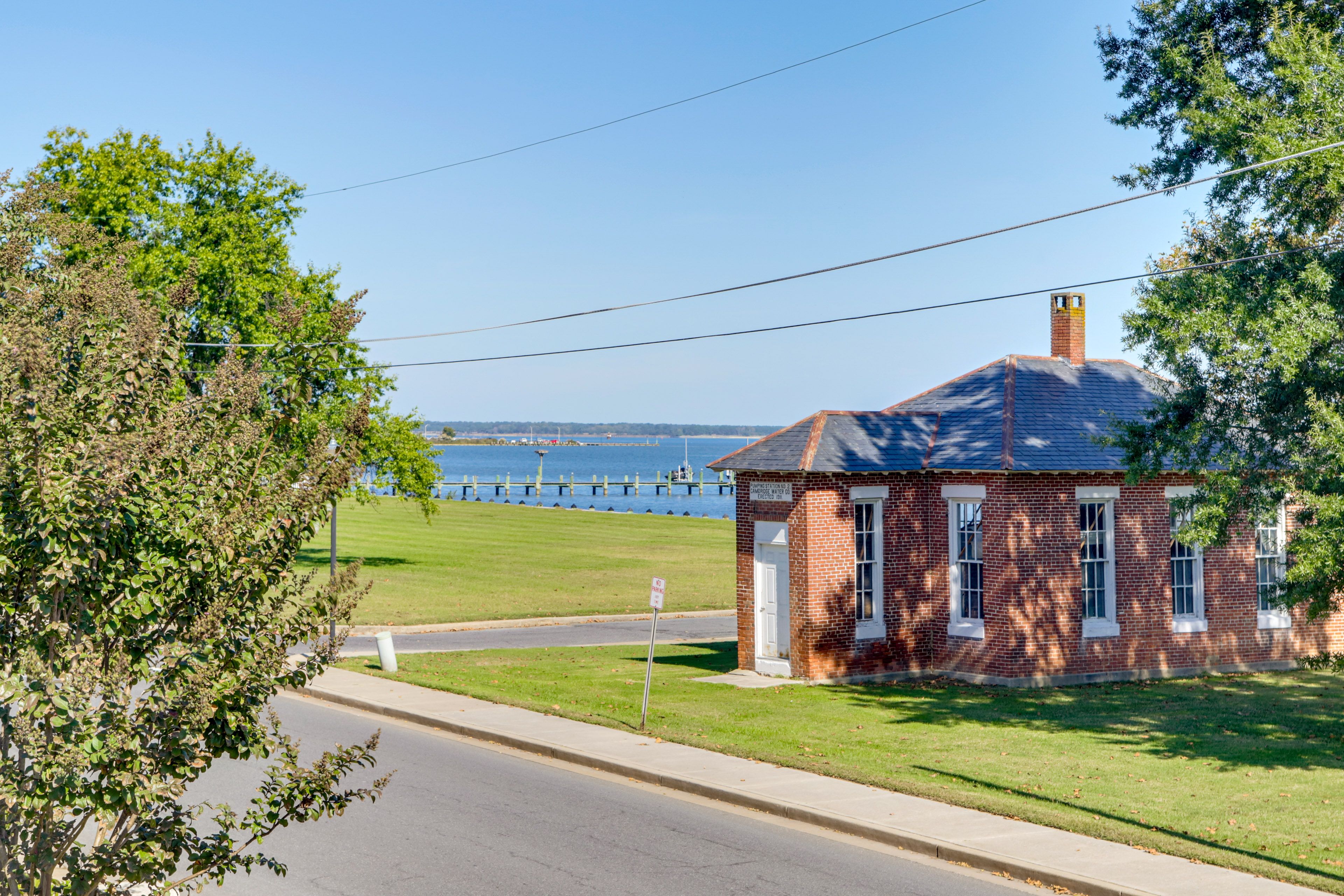 Walk to the Marina & Park