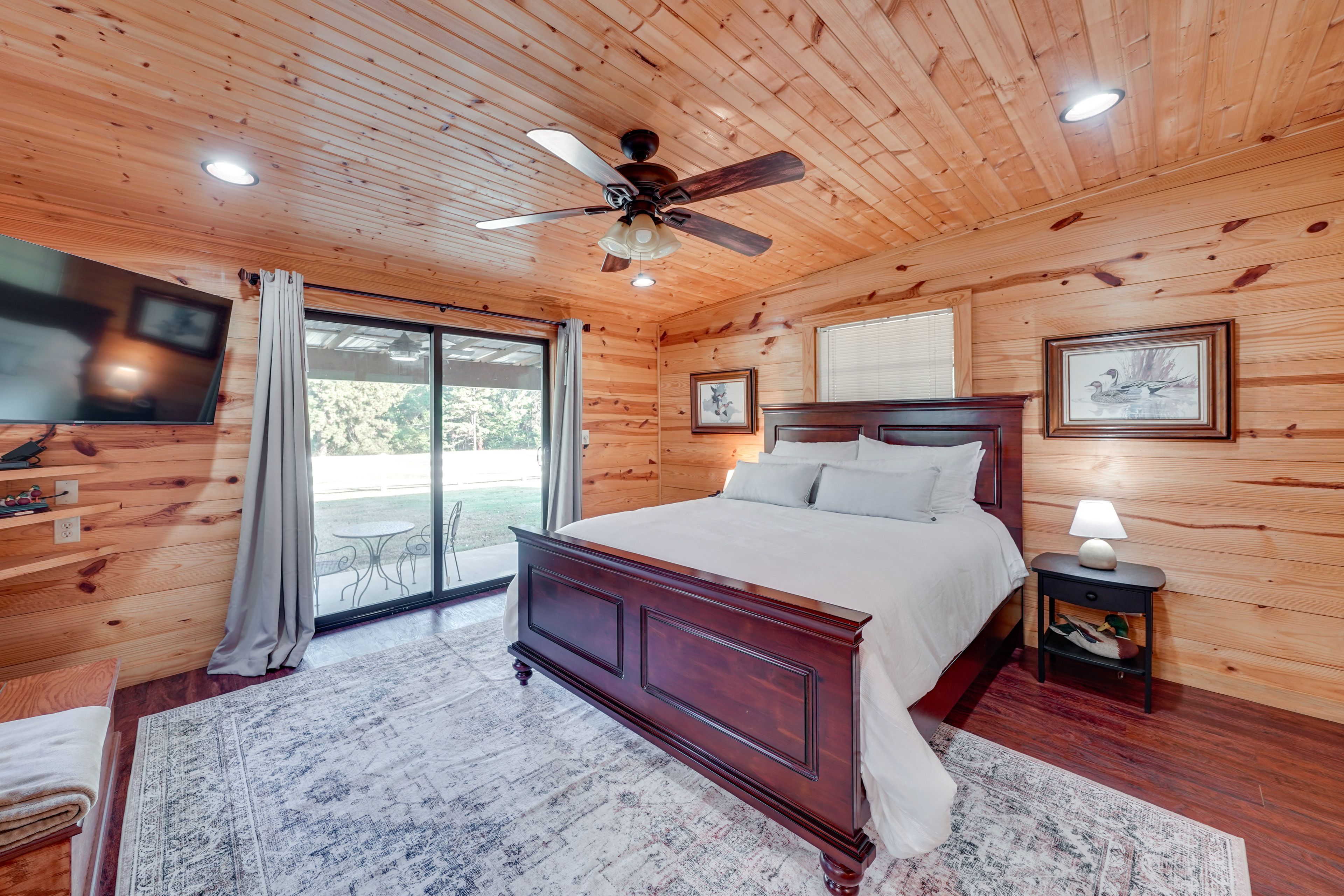 Bedroom 2 | Full Bed | En-Suite Bathroom