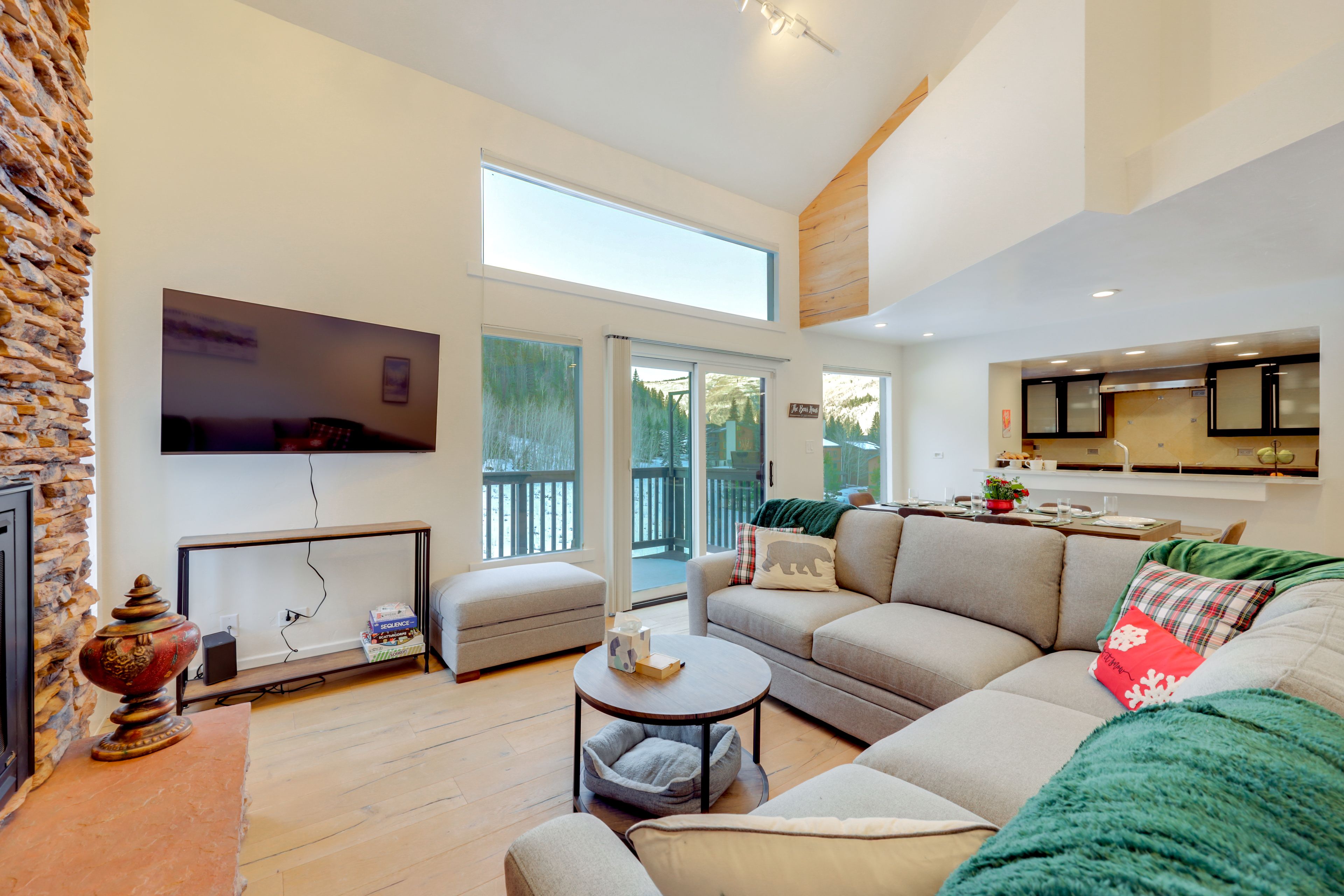 Living Room | 1st Floor | Baseboard Heating | Free WiFi