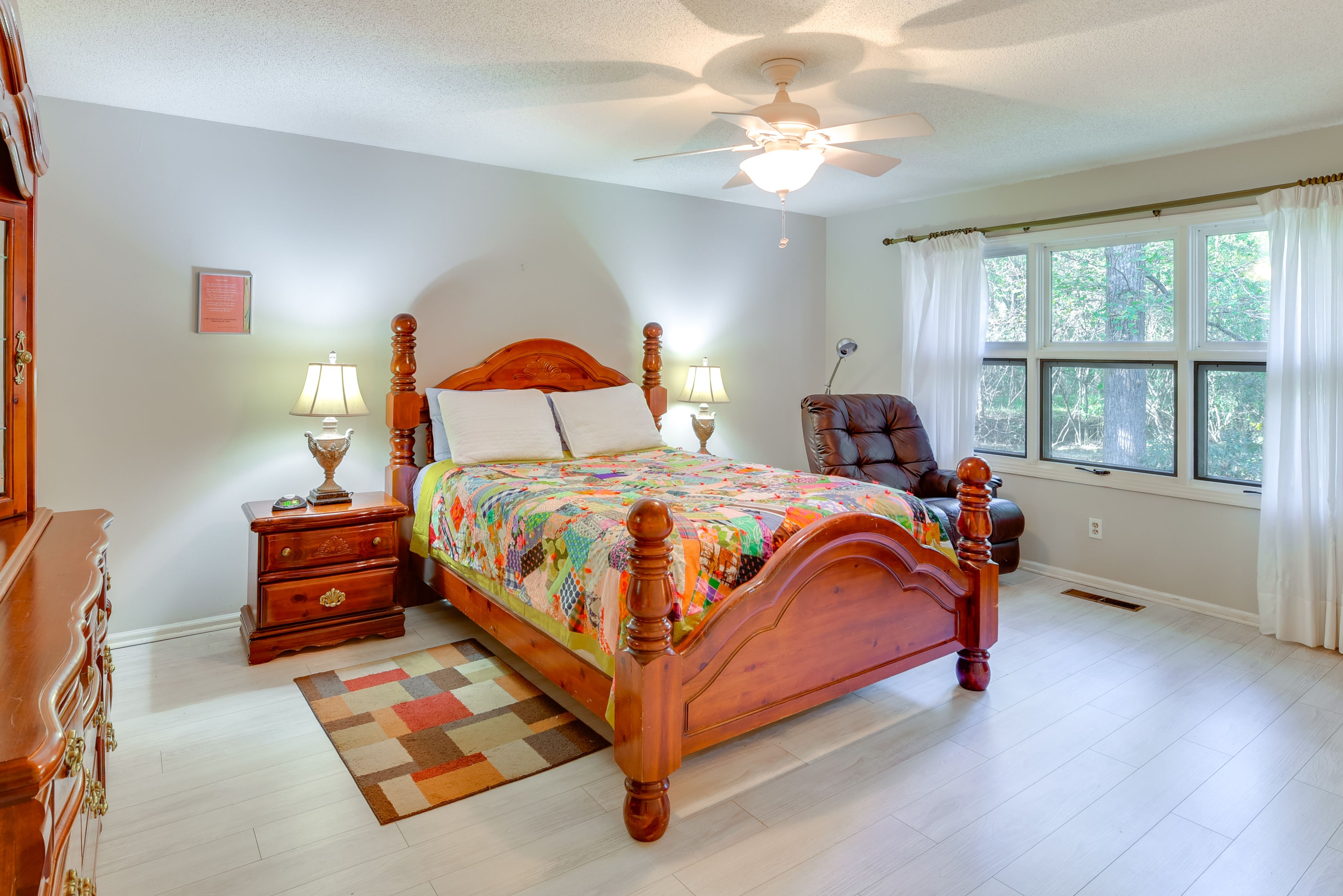 Bedroom 1 | Queen Bed | Linens Provided