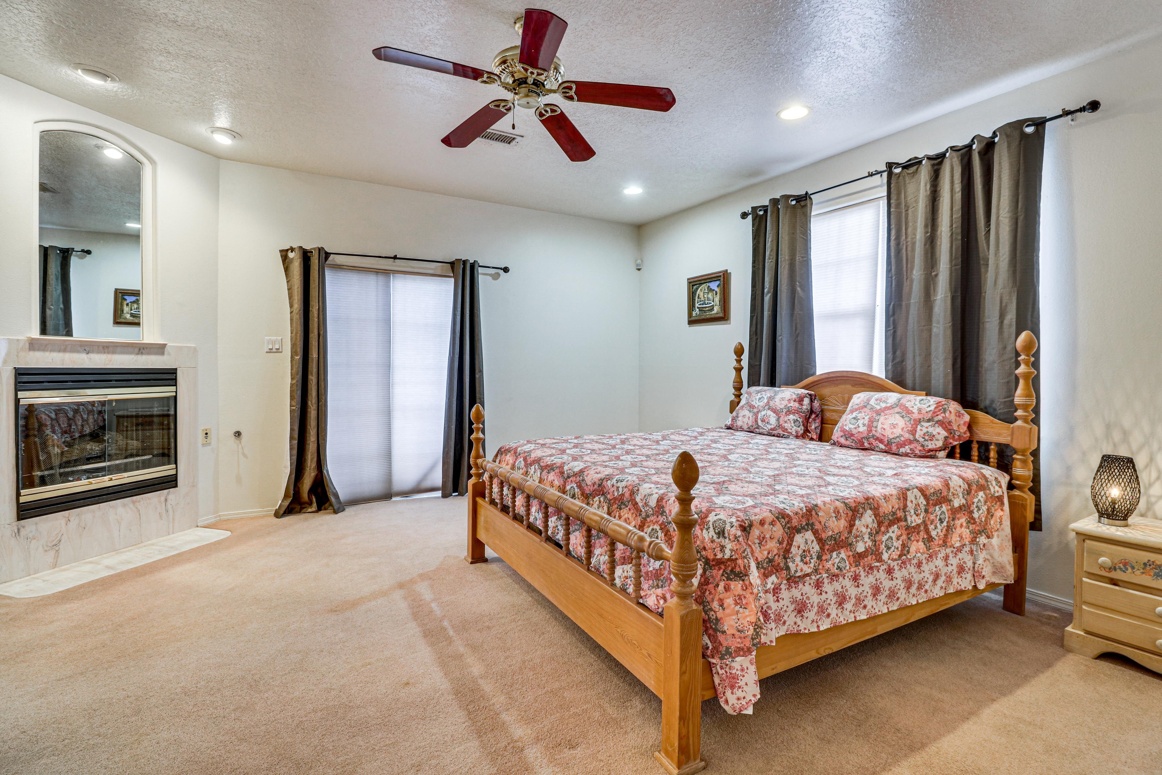 Bedroom 1 | King Bed | Main Floor