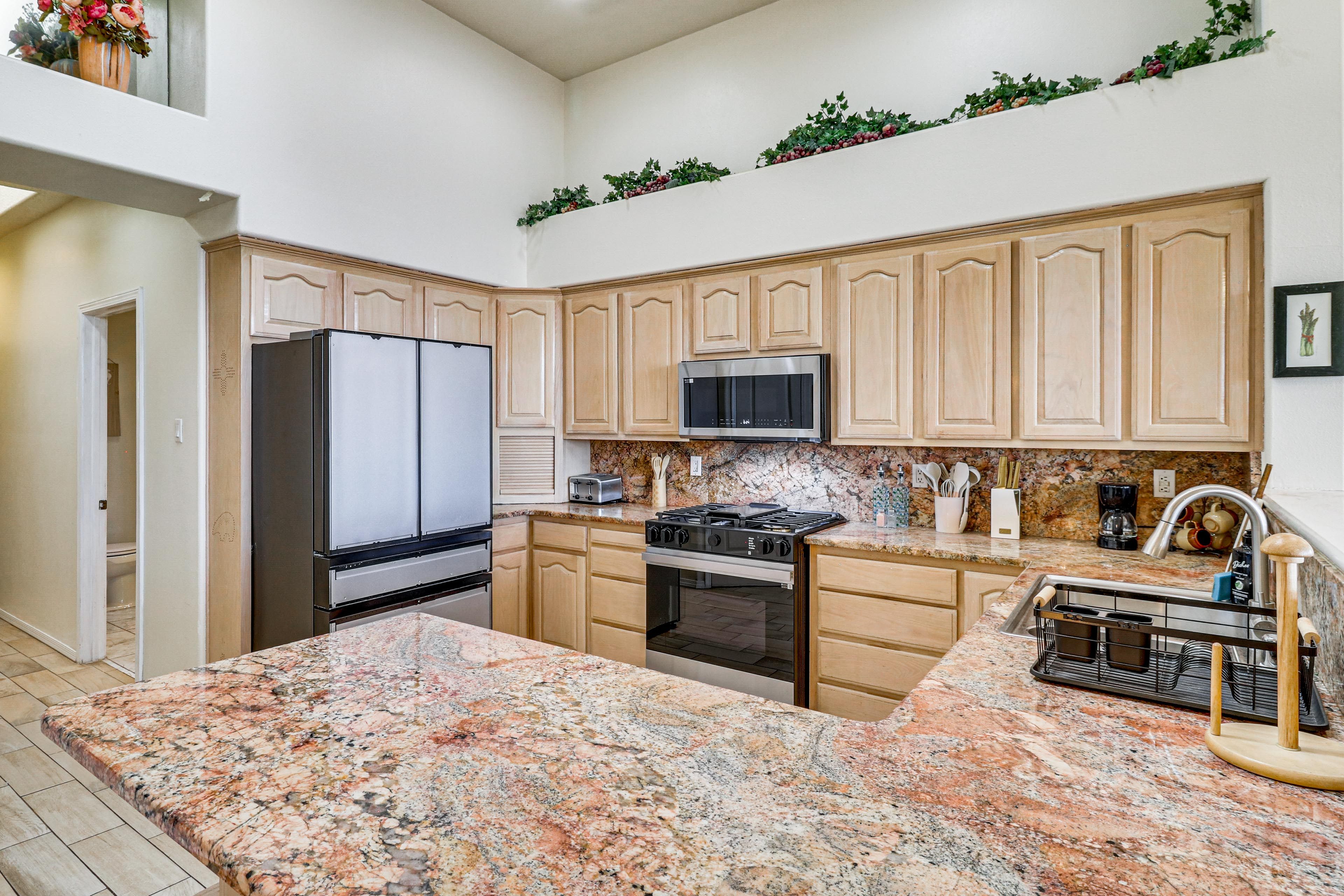 Kitchen | Main Floor