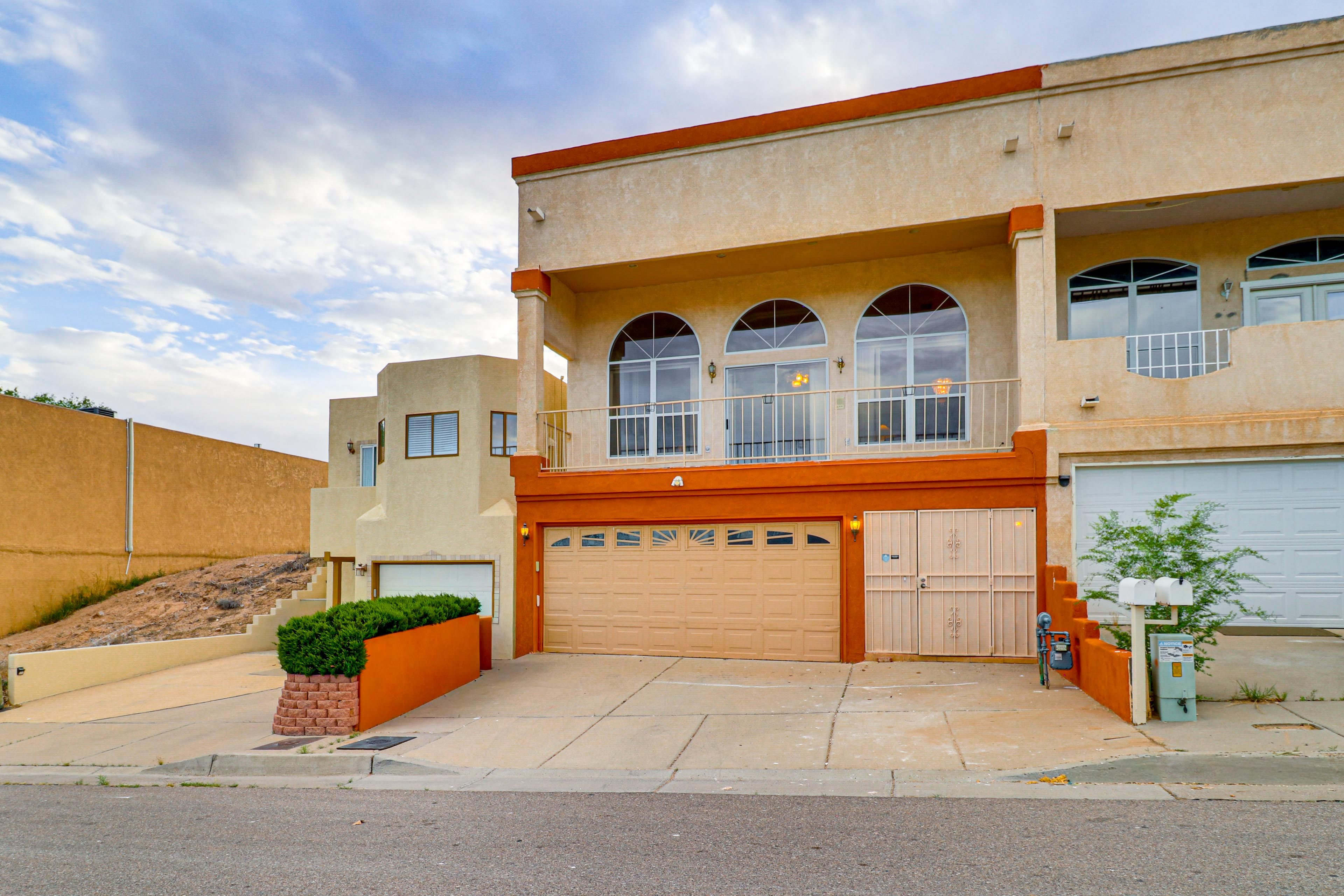 Parking | Garage (1 Vehicle) | Driveway (2 Vehicles)