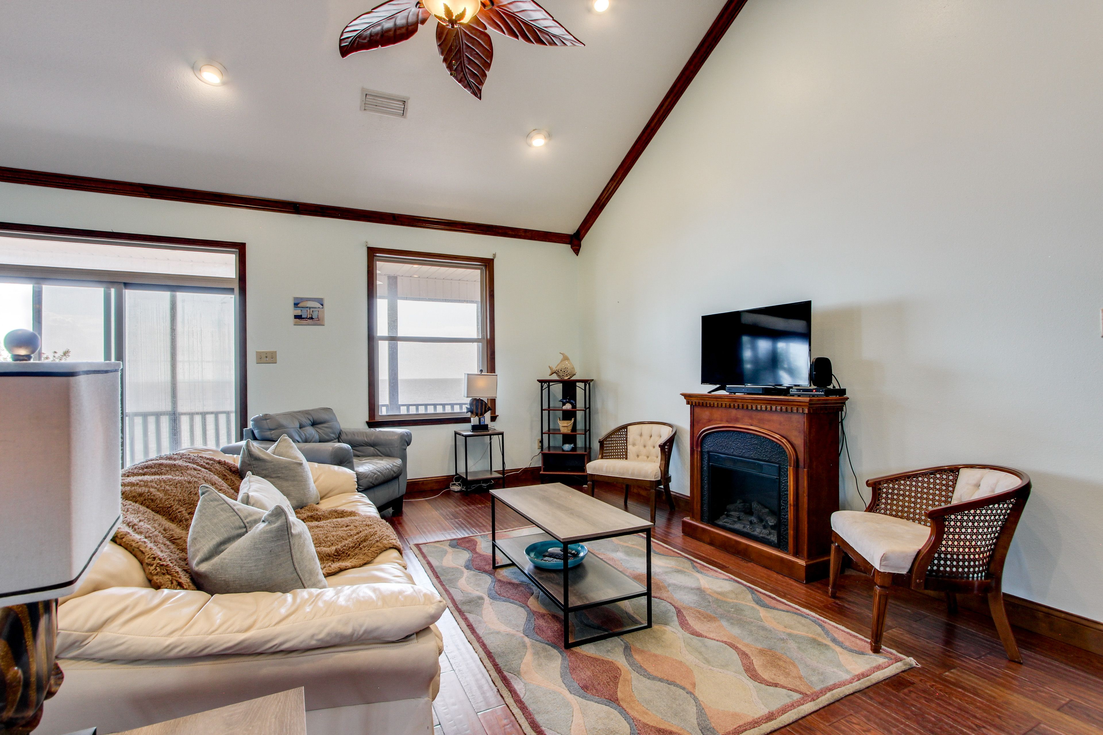 Living Room | Electric Fireplace | Smart TV