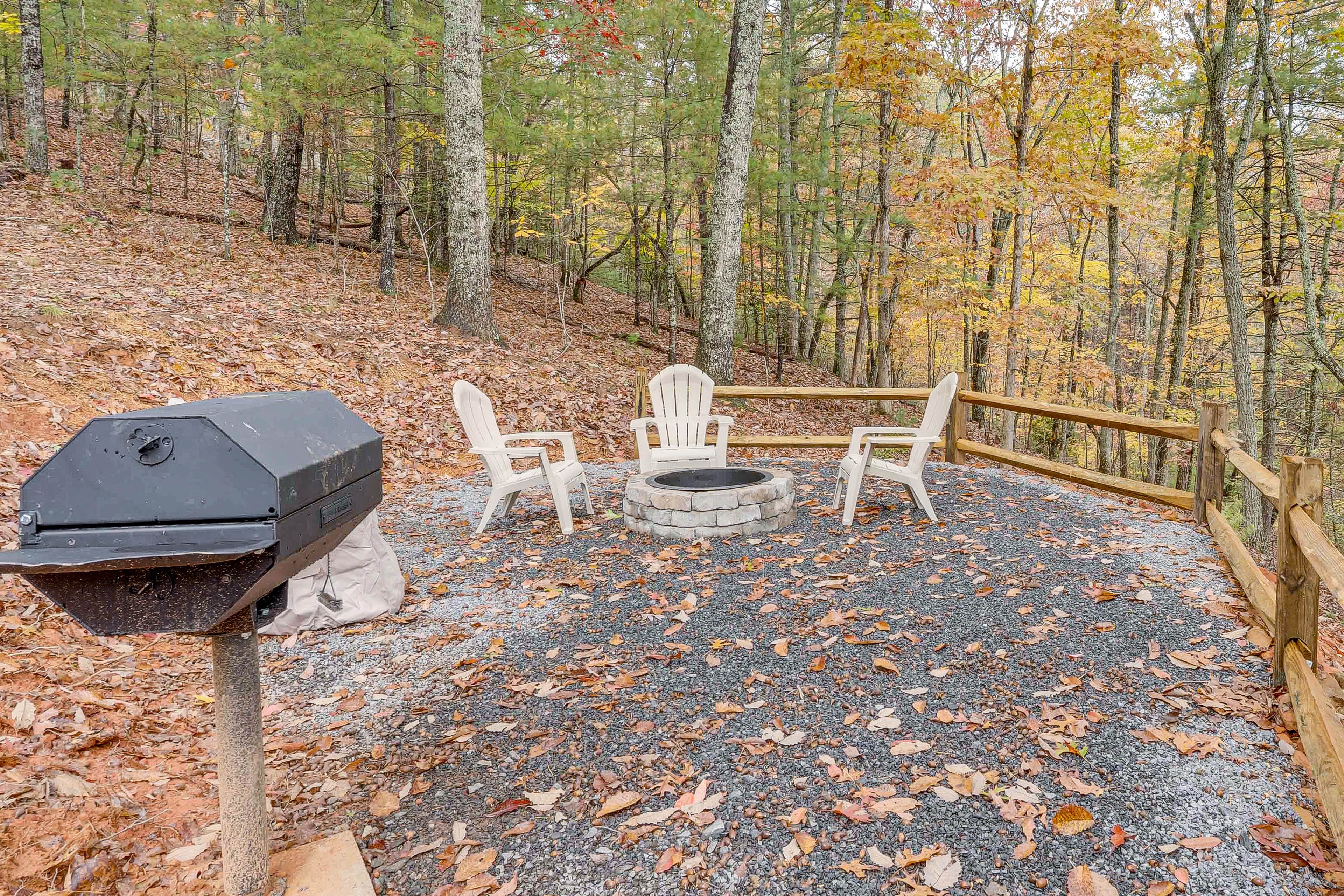Fire Pit Area | Charcoal Grill