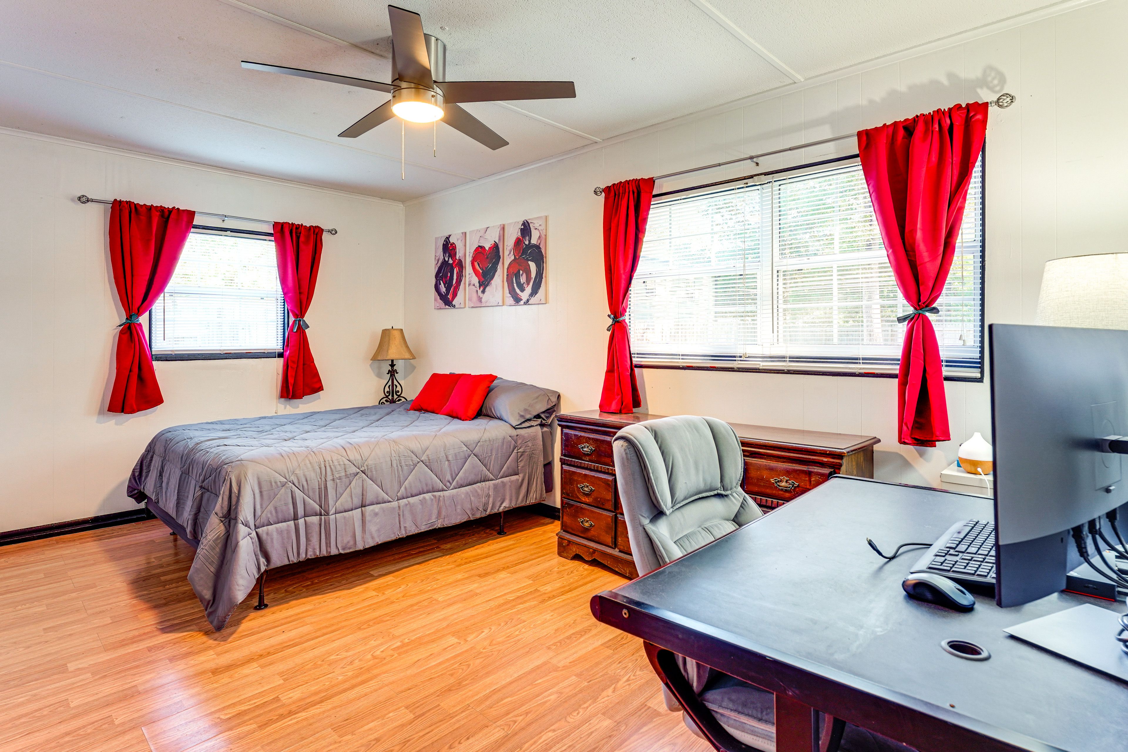 Bedroom 2 | Queen Bed | Full Workstation w/ Dual Monitor & Printer | Free WiFi