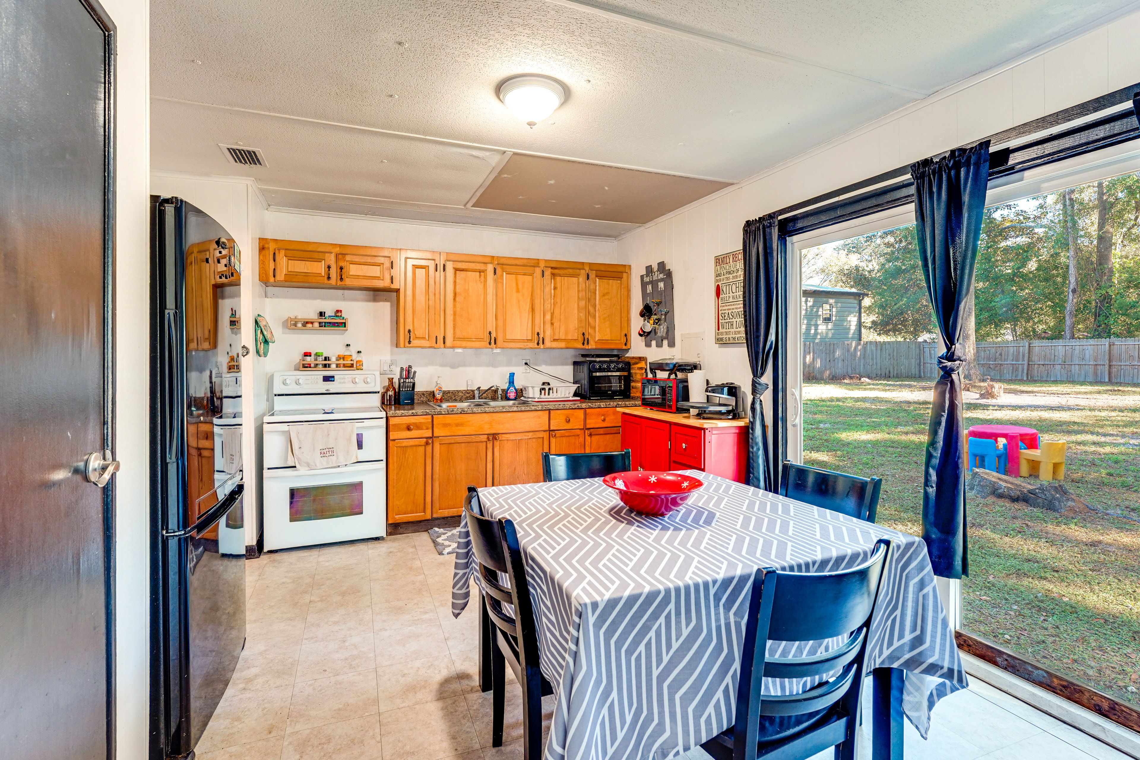 Dining Table | Dishware/Flatware | Kitchen | Cooking Basics | Spices