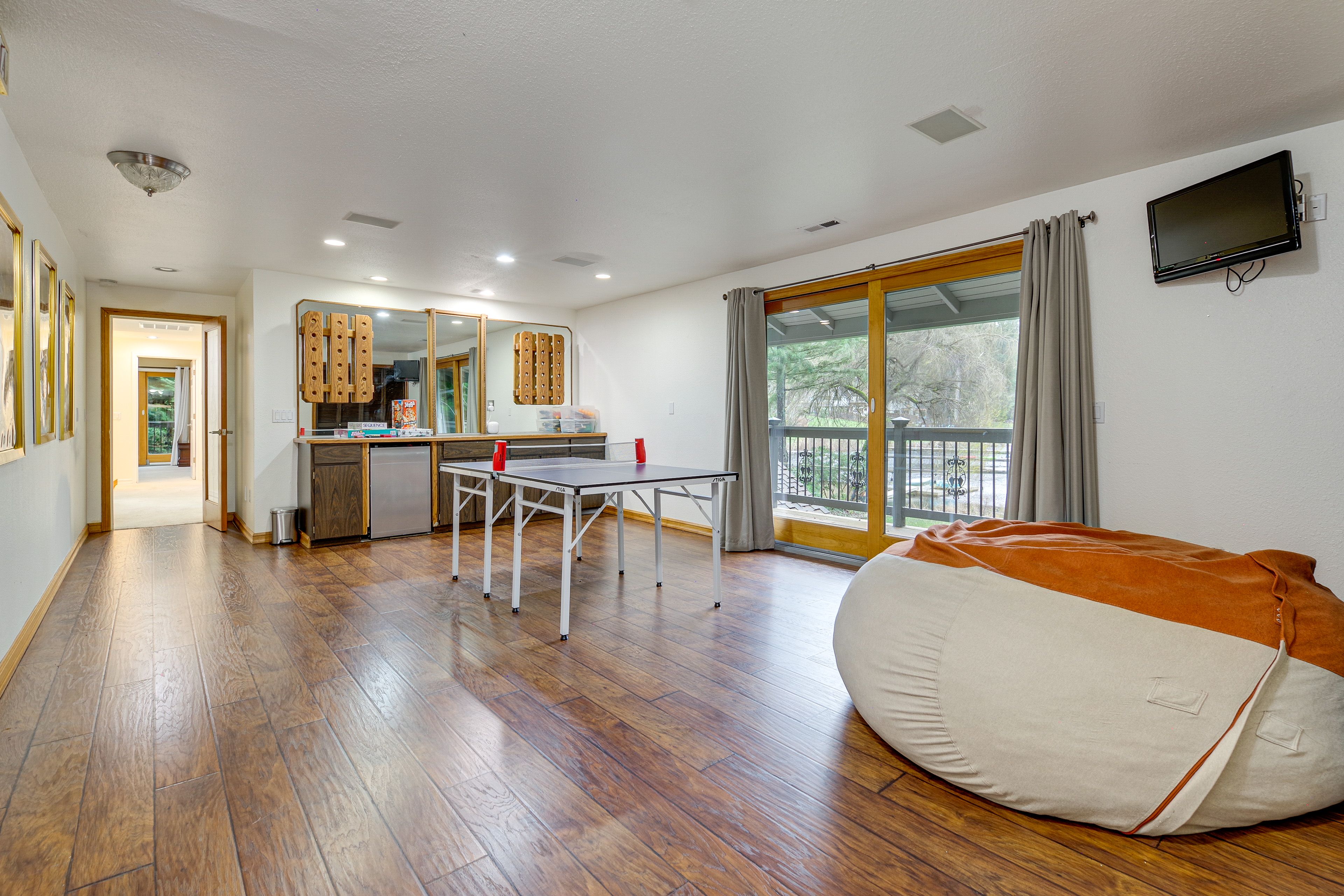 Gathering Room | Board Games