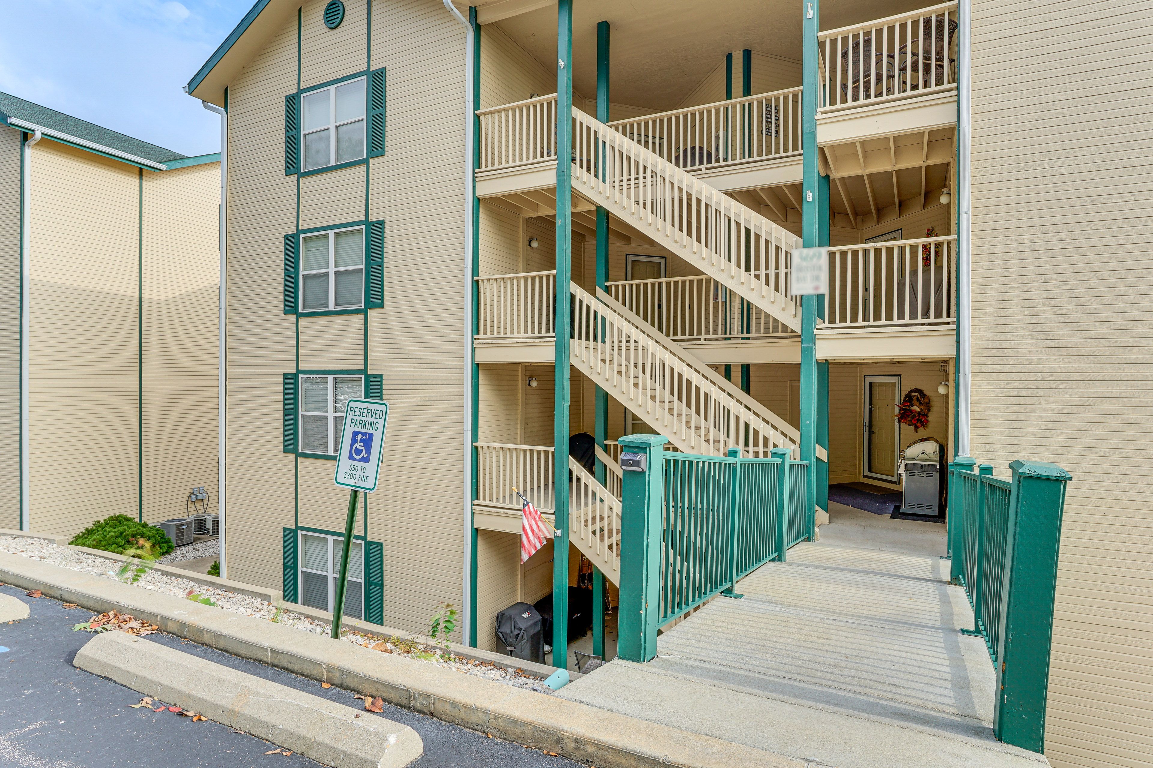 Exterior | Off-Site Trailer Parking (Upon Request)