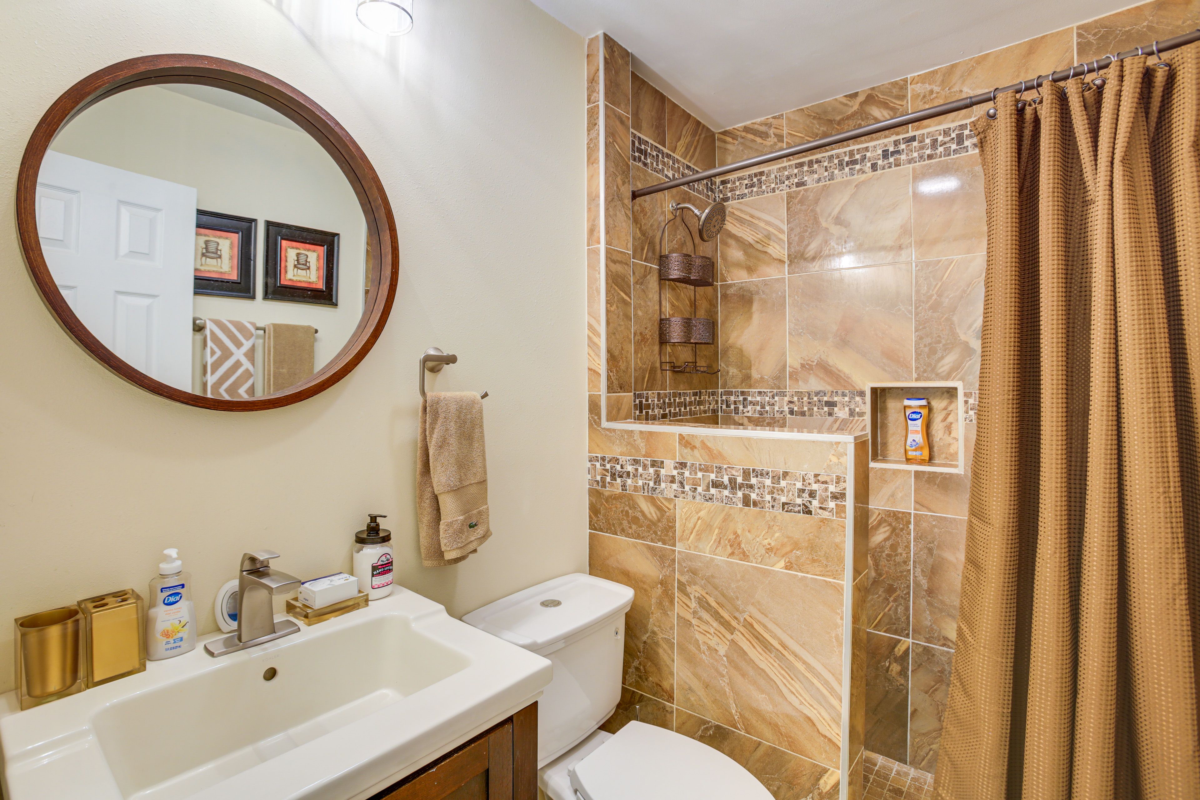 Full Bathroom | Shower