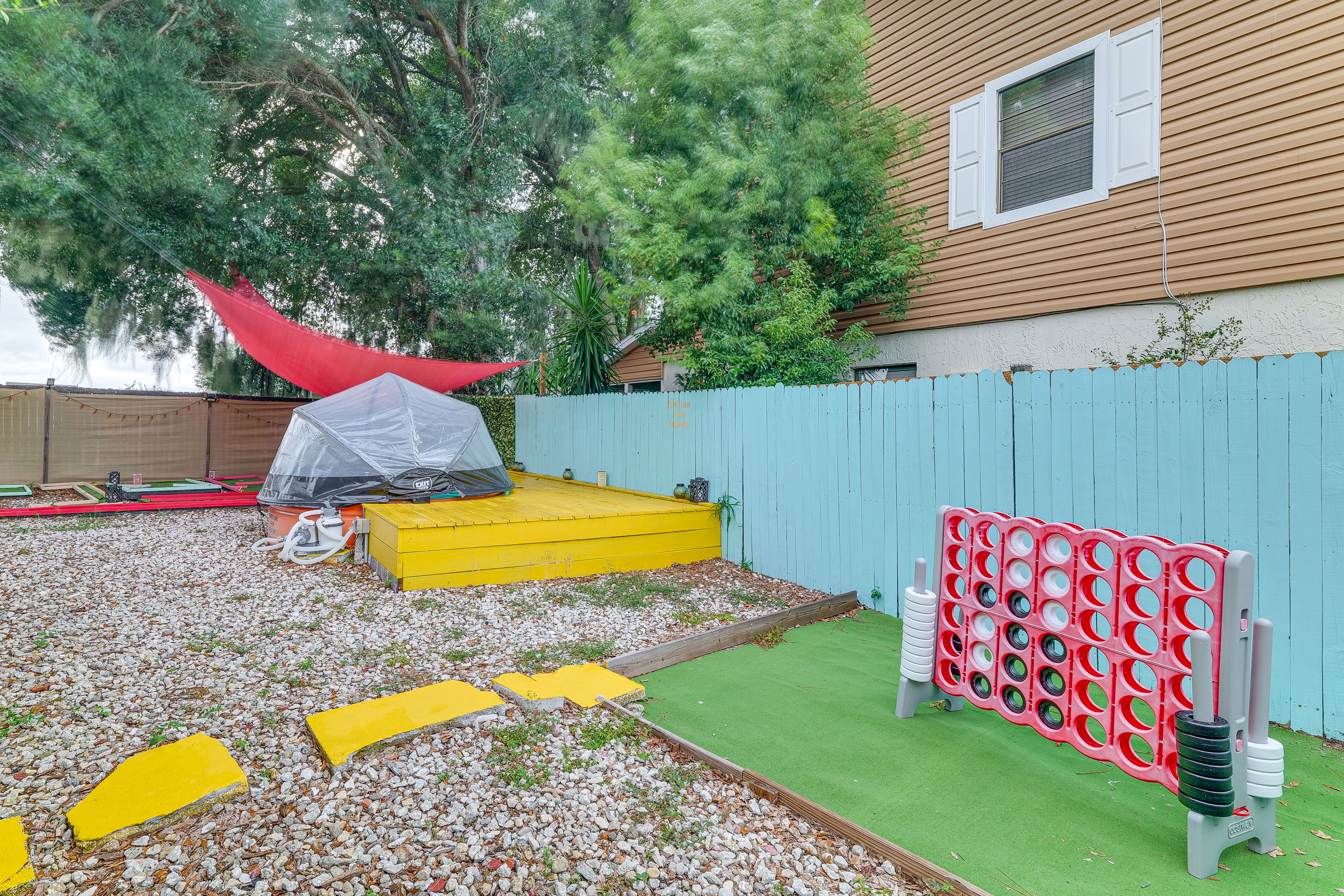 Private Yard | Putt-Putt Golf | Cowboy Pool