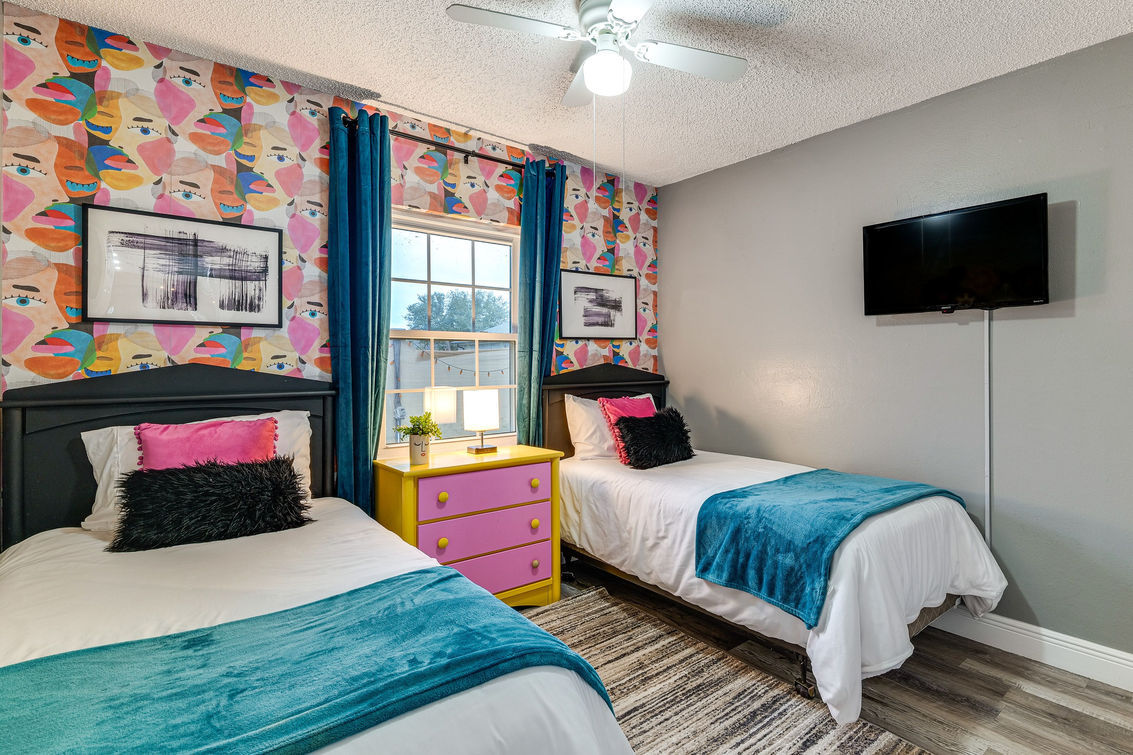 Bedroom 4 | 2 Twin Beds