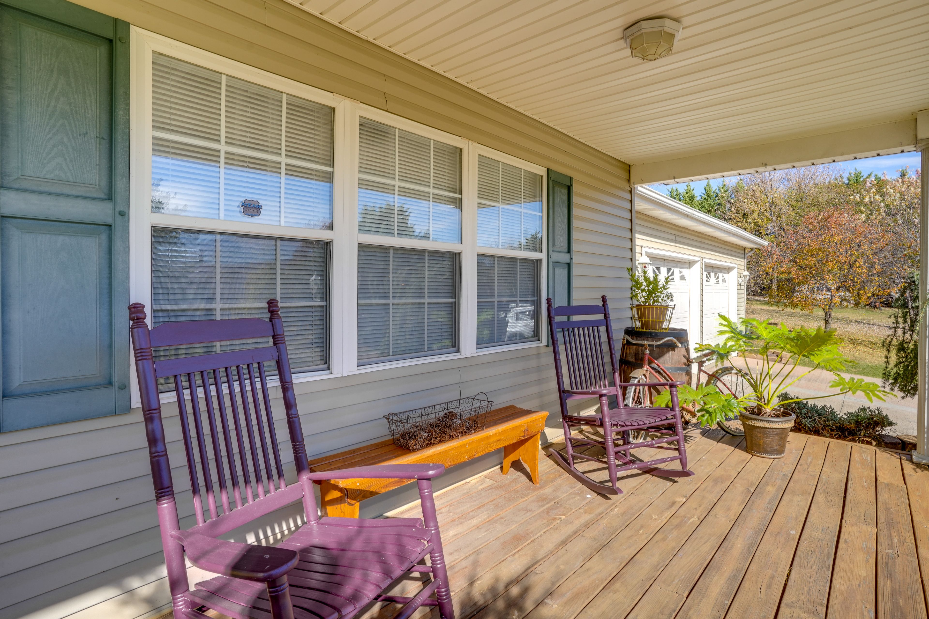 Front Porch | Main Entrance