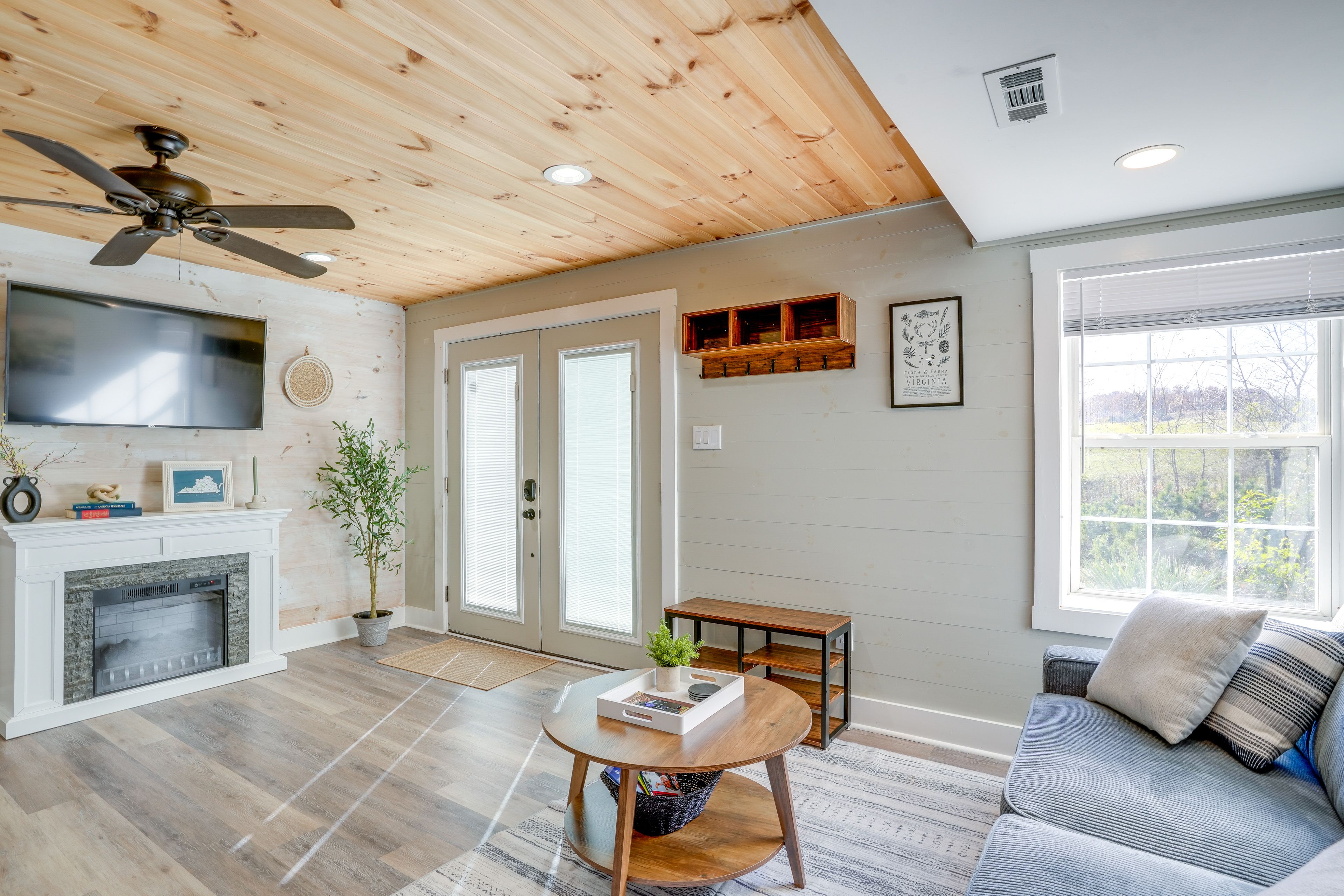 Timberville Vacation Rental | 1BR | 1BA | 750 Sq Ft | 1 Step Required