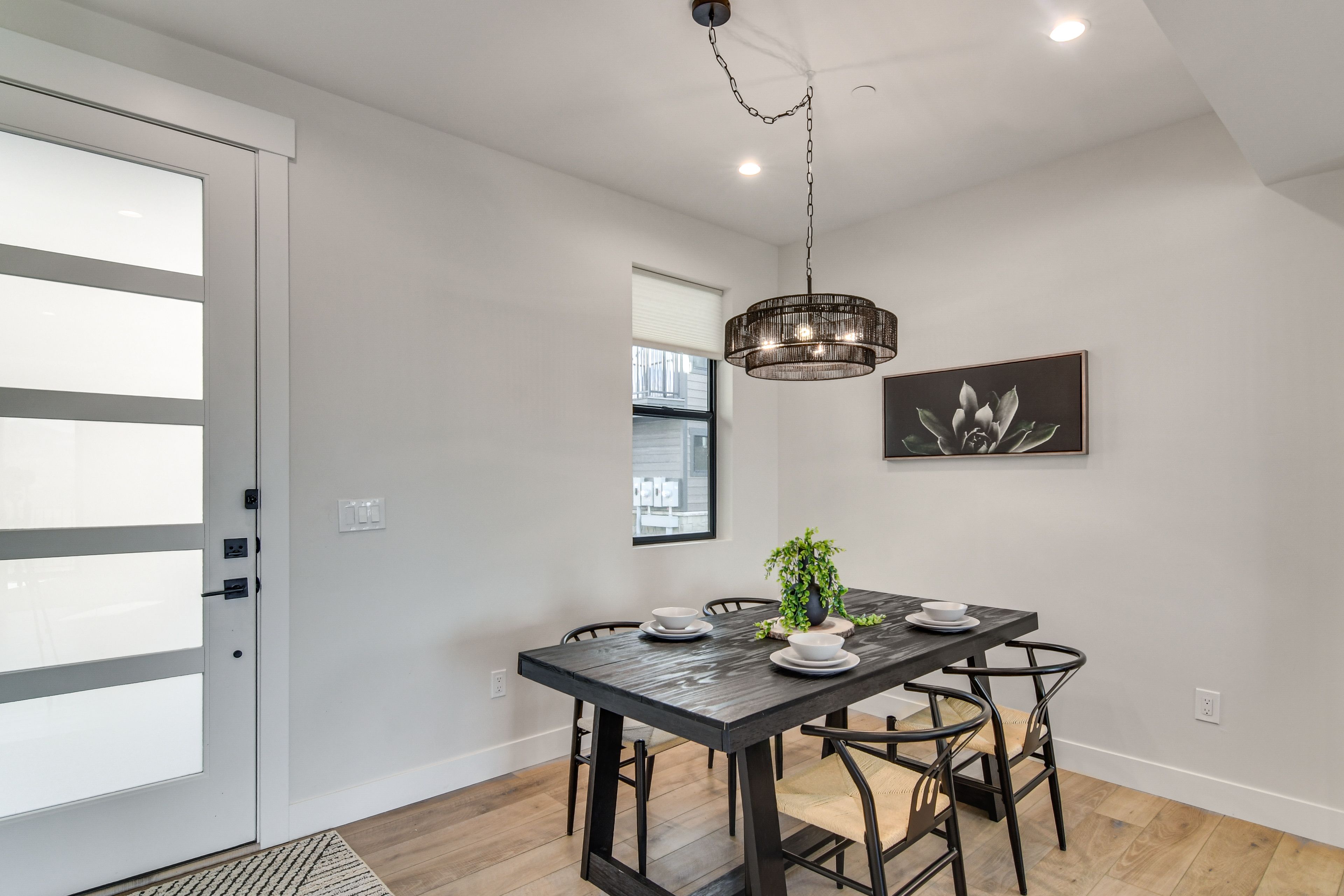 Dining Area | Dishware & Flatware Provided | 1st Floor