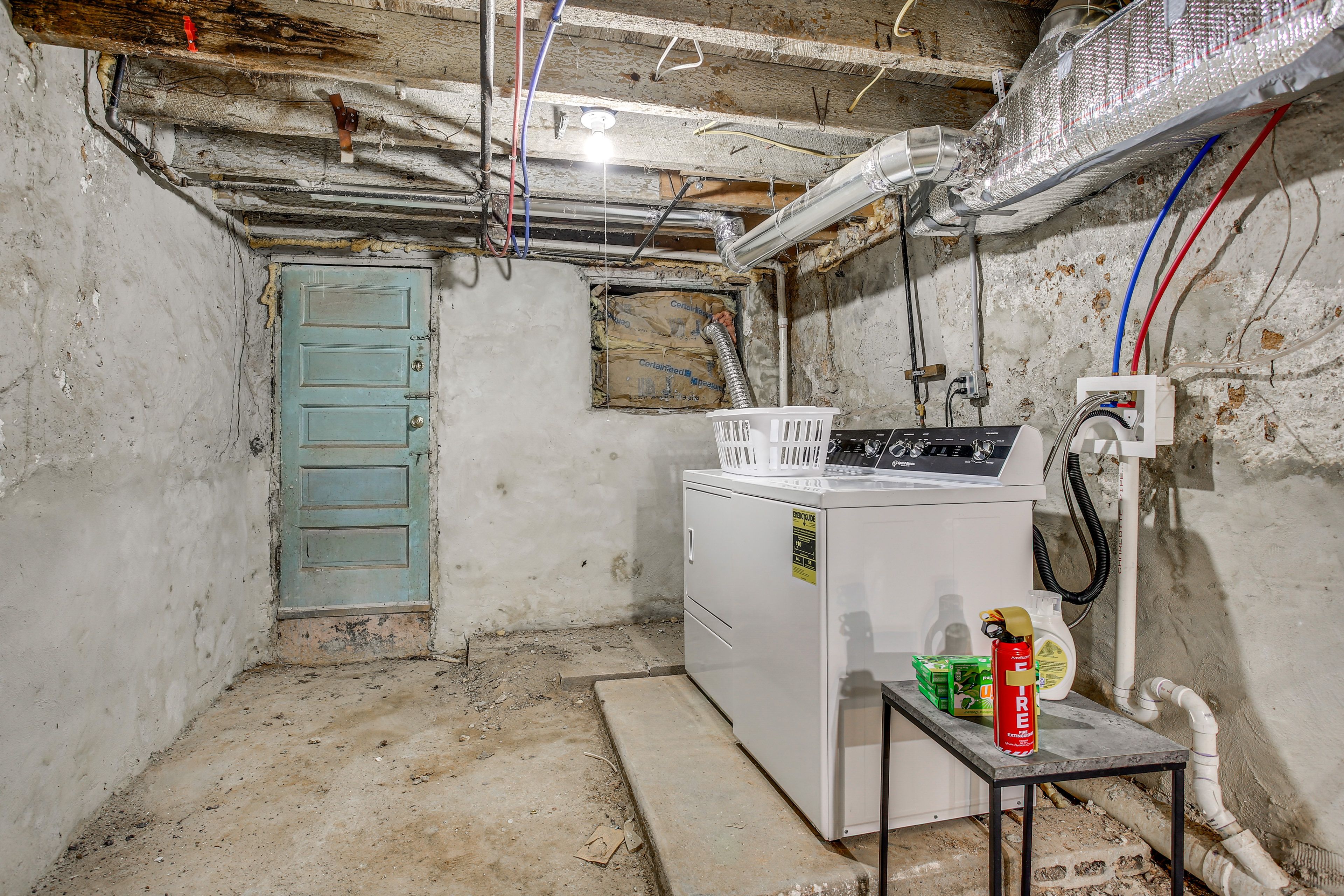 Laundry Room | Basement | Washer/Dryer