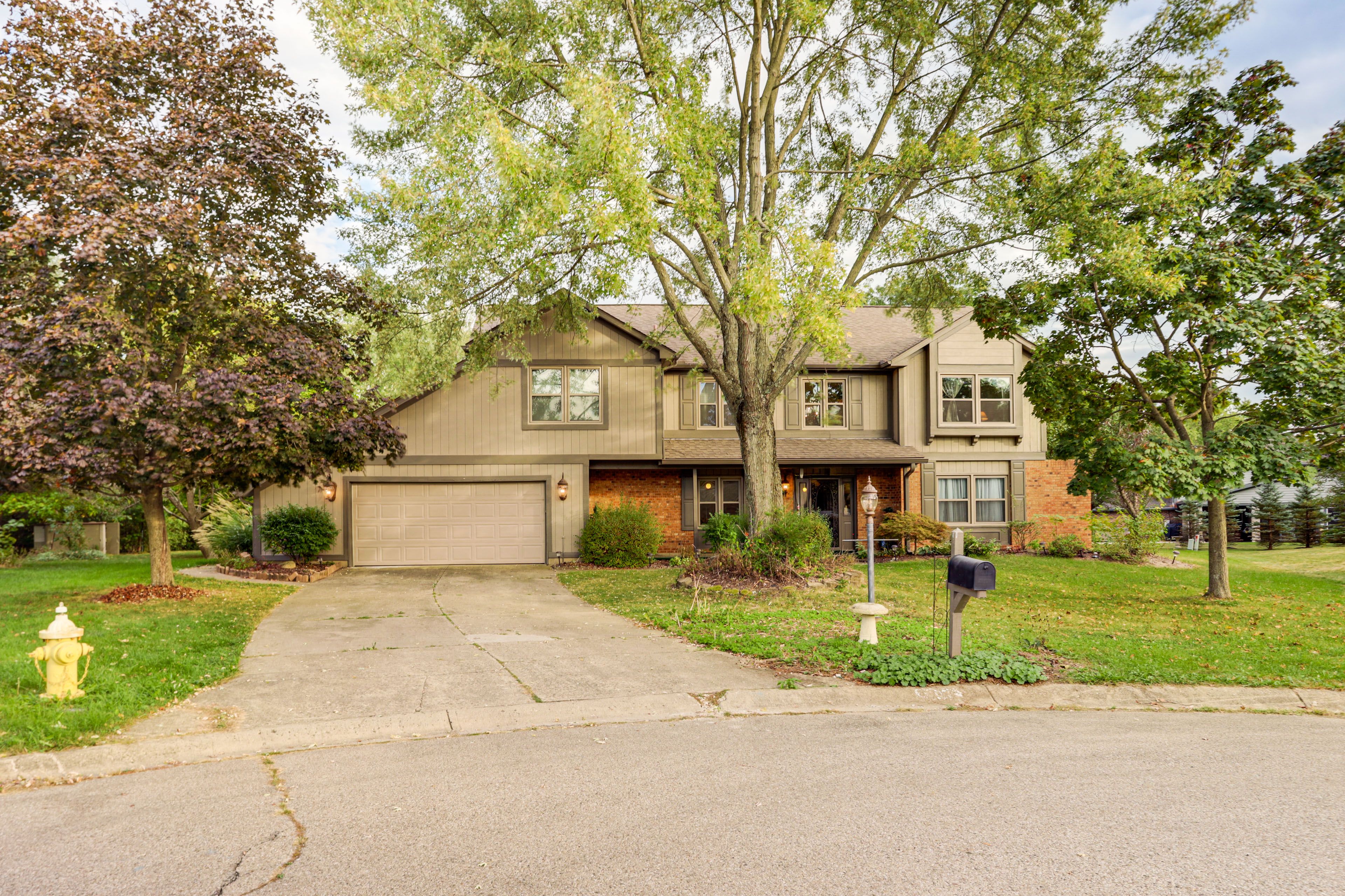 Dayton Vacation Rental | 6BR | 2.5BA | 2,844 Sq Ft | 2 Steps Required