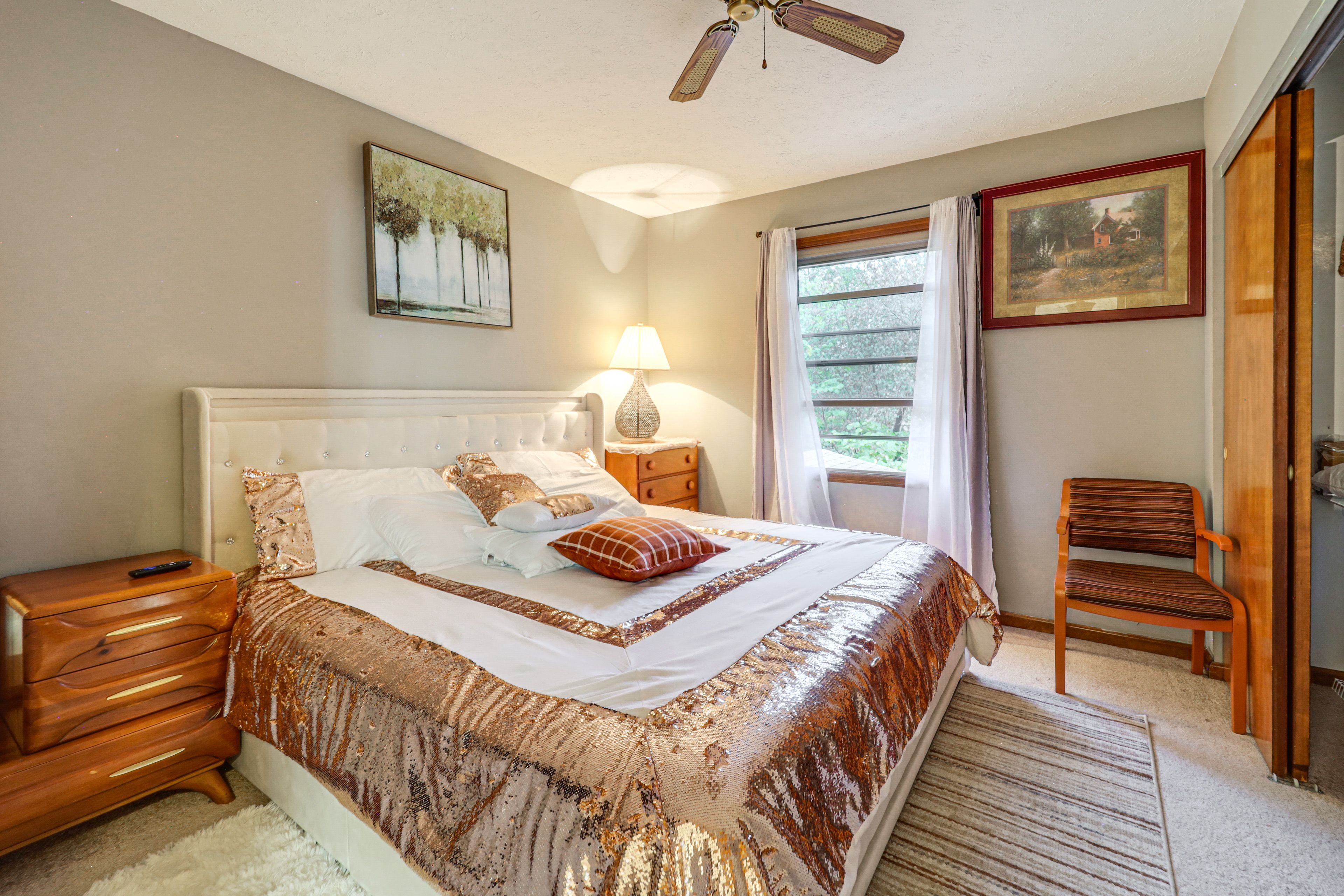 Bedroom 5 | 2nd Floor | Queen Bed | Smart TV