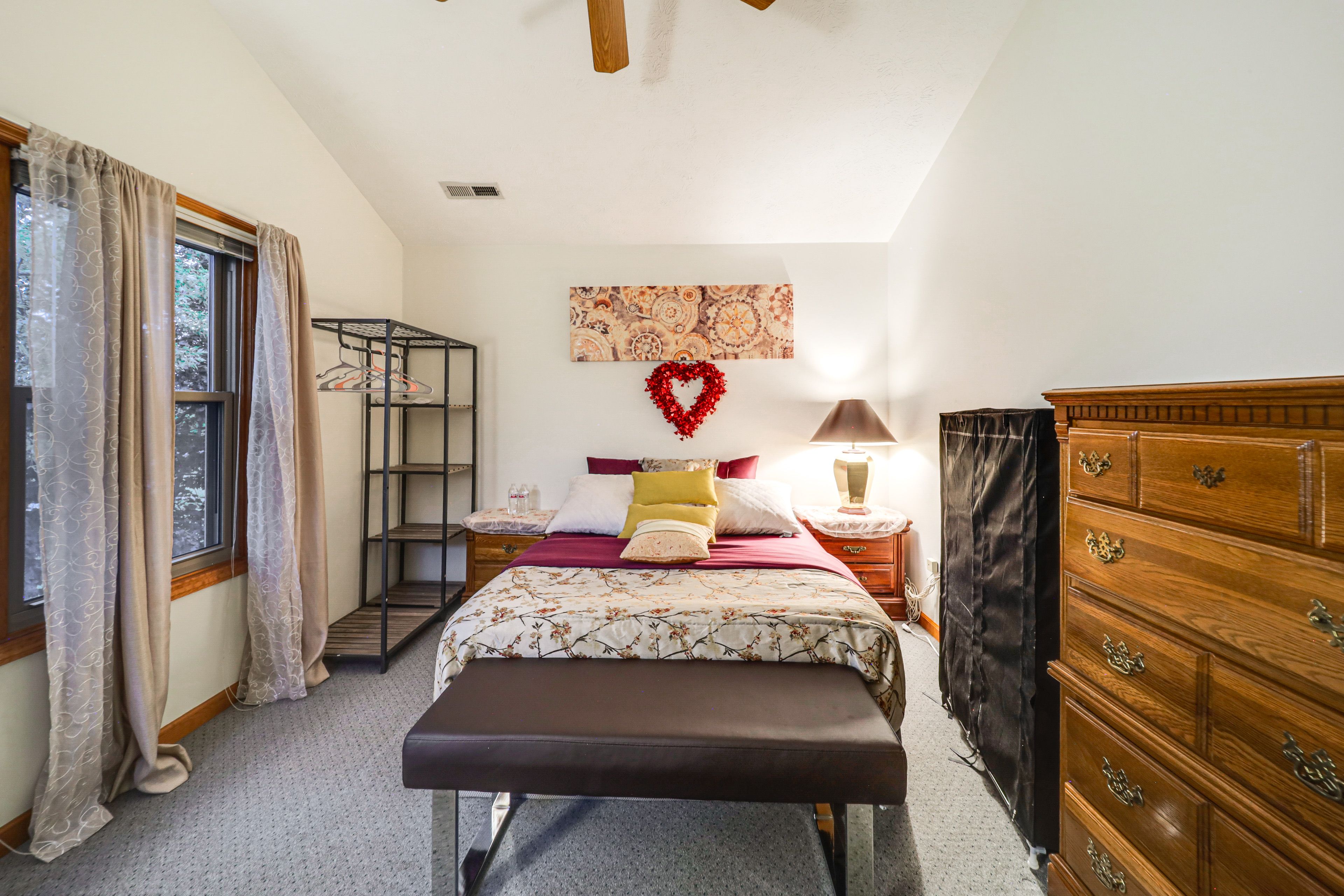 Bedroom 1 | 1st Floor | King Bed | Smart TV