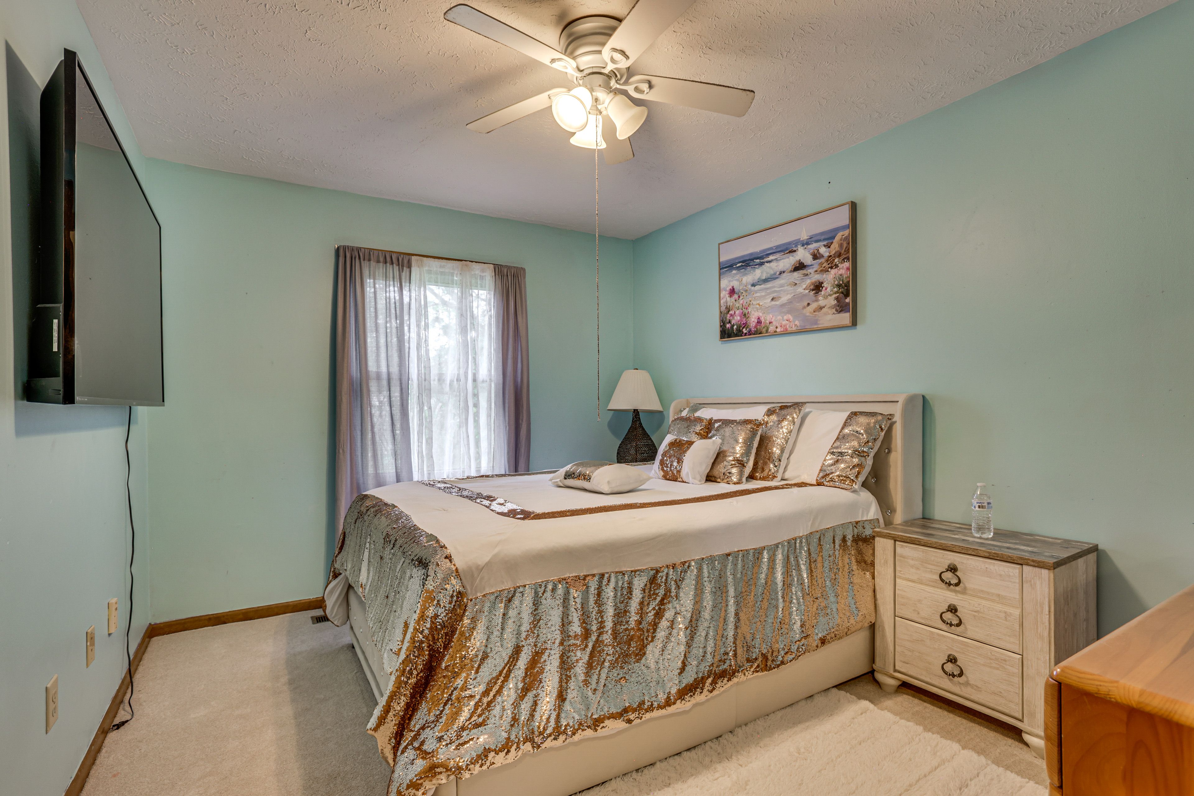 Bedroom 4 | 2nd Floor | Queen Bed