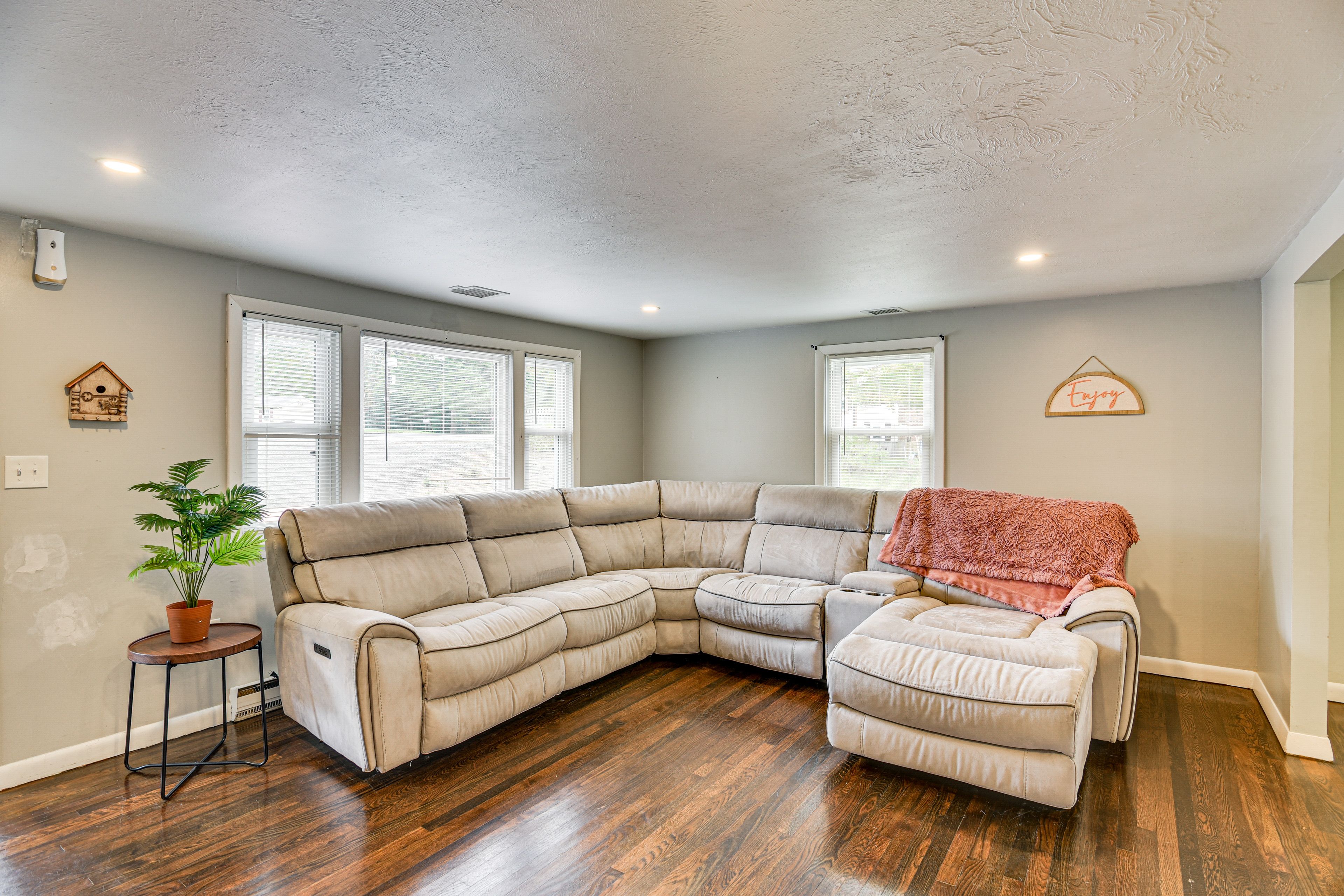 Plymouth Vacation Rental | 4BR | 1BA | Steps Required | 2,000 Sq Ft