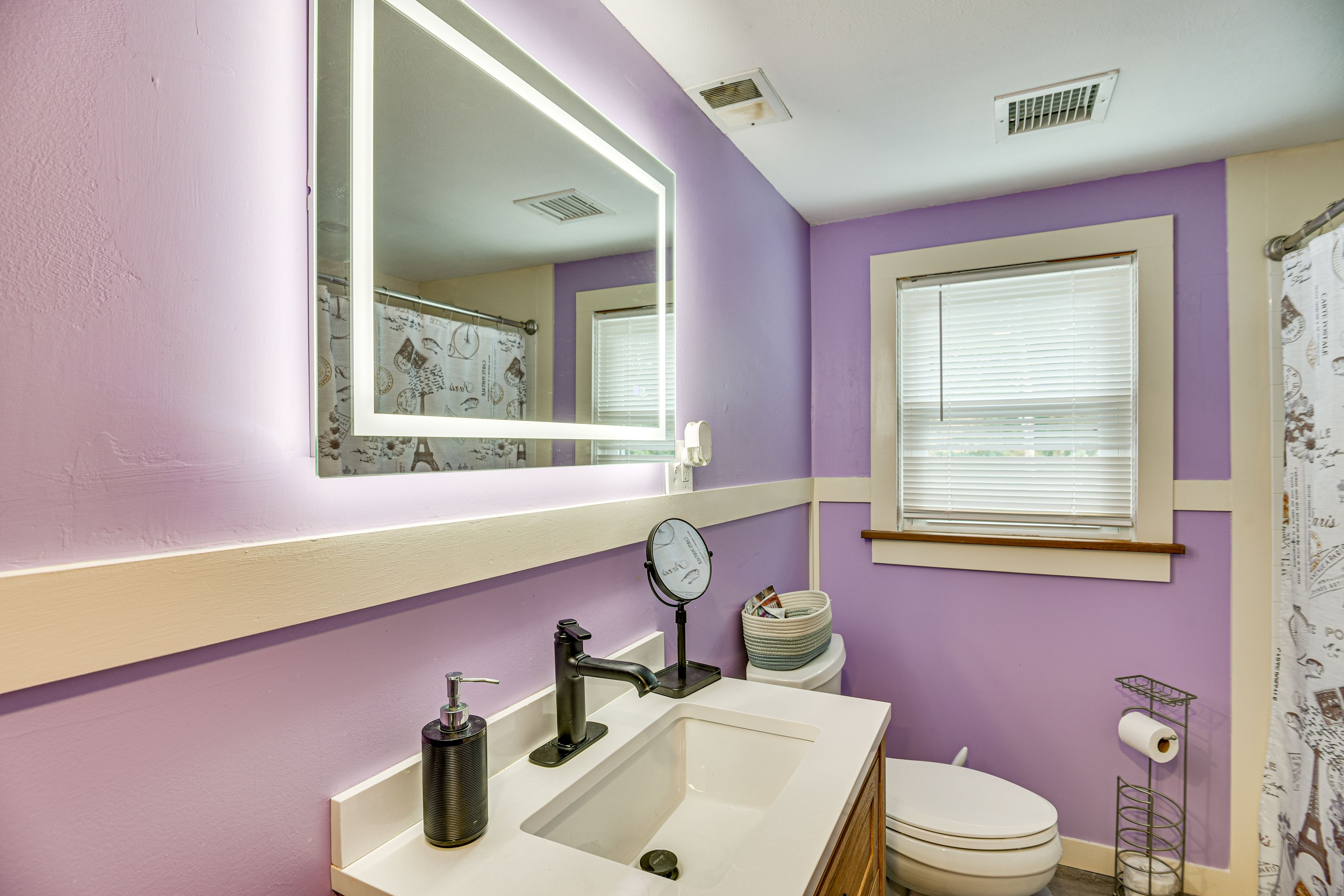 Bathroom | Towels Provided