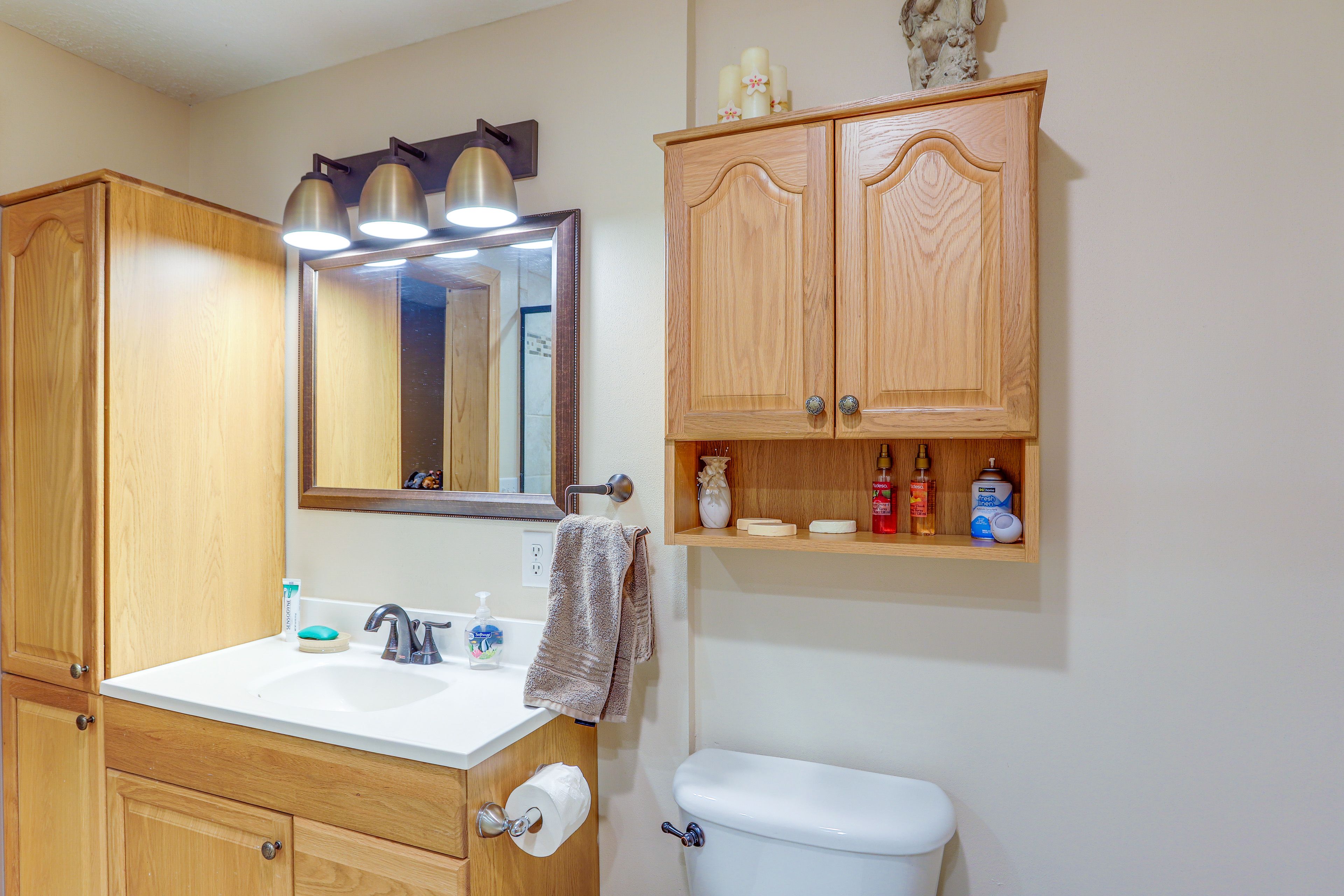 Full Bathroom | Lower Level | Walk-In Rain Shower & Body Dryer