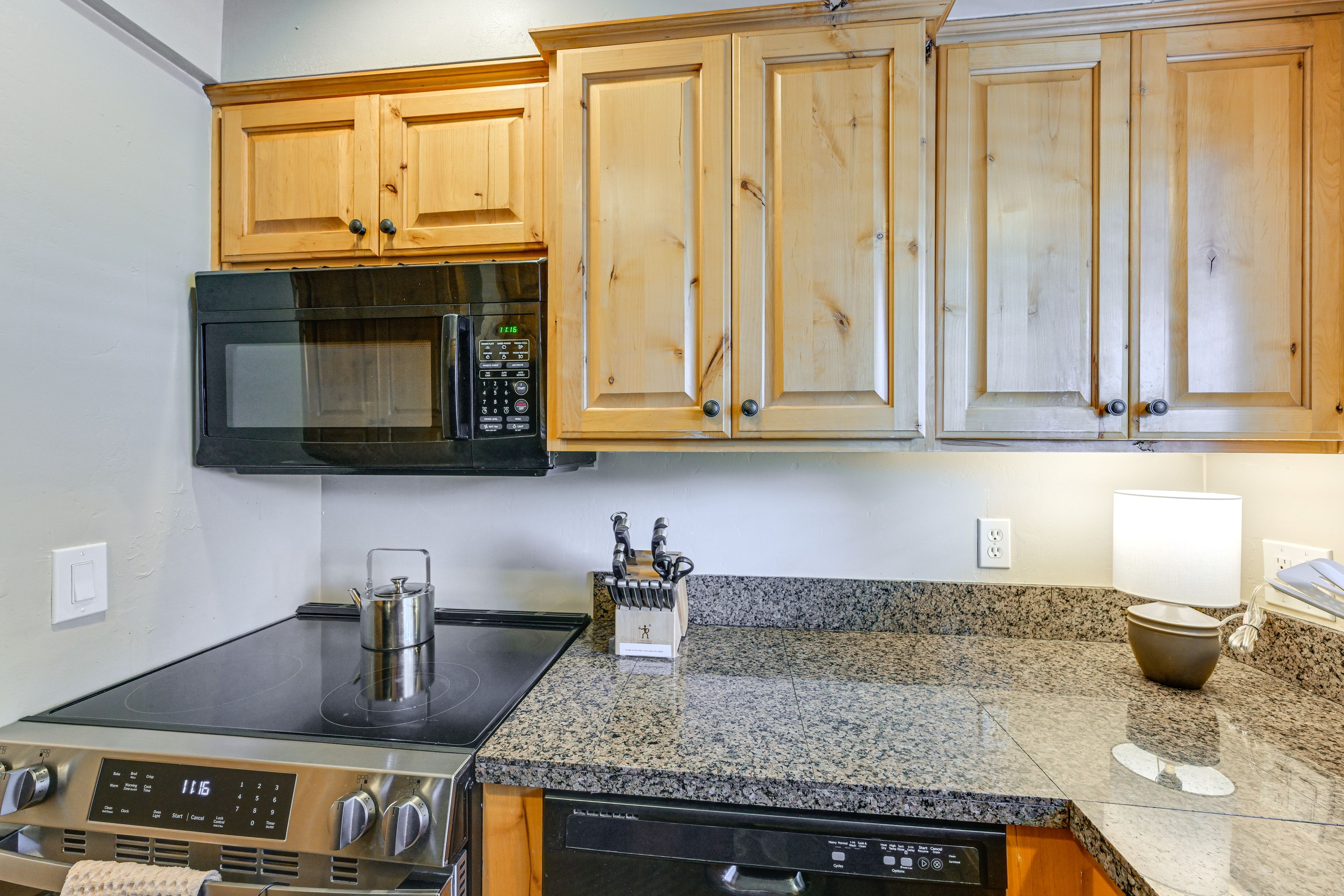 Kitchen | Dishwasher | Keurig Coffee Maker