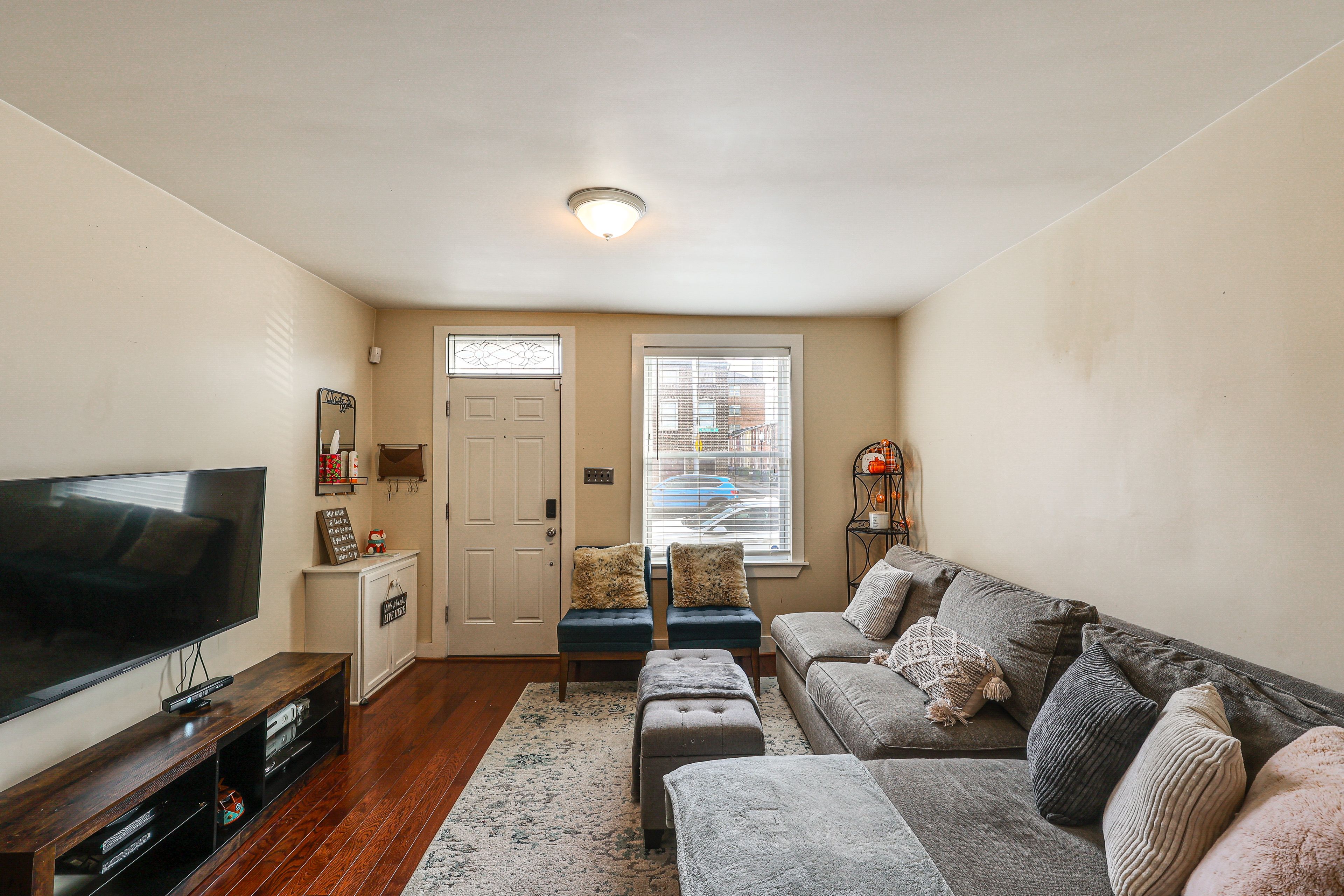 Living Room | Central Heat & A/C | Smart TV | Free WiFi | 1st Floor