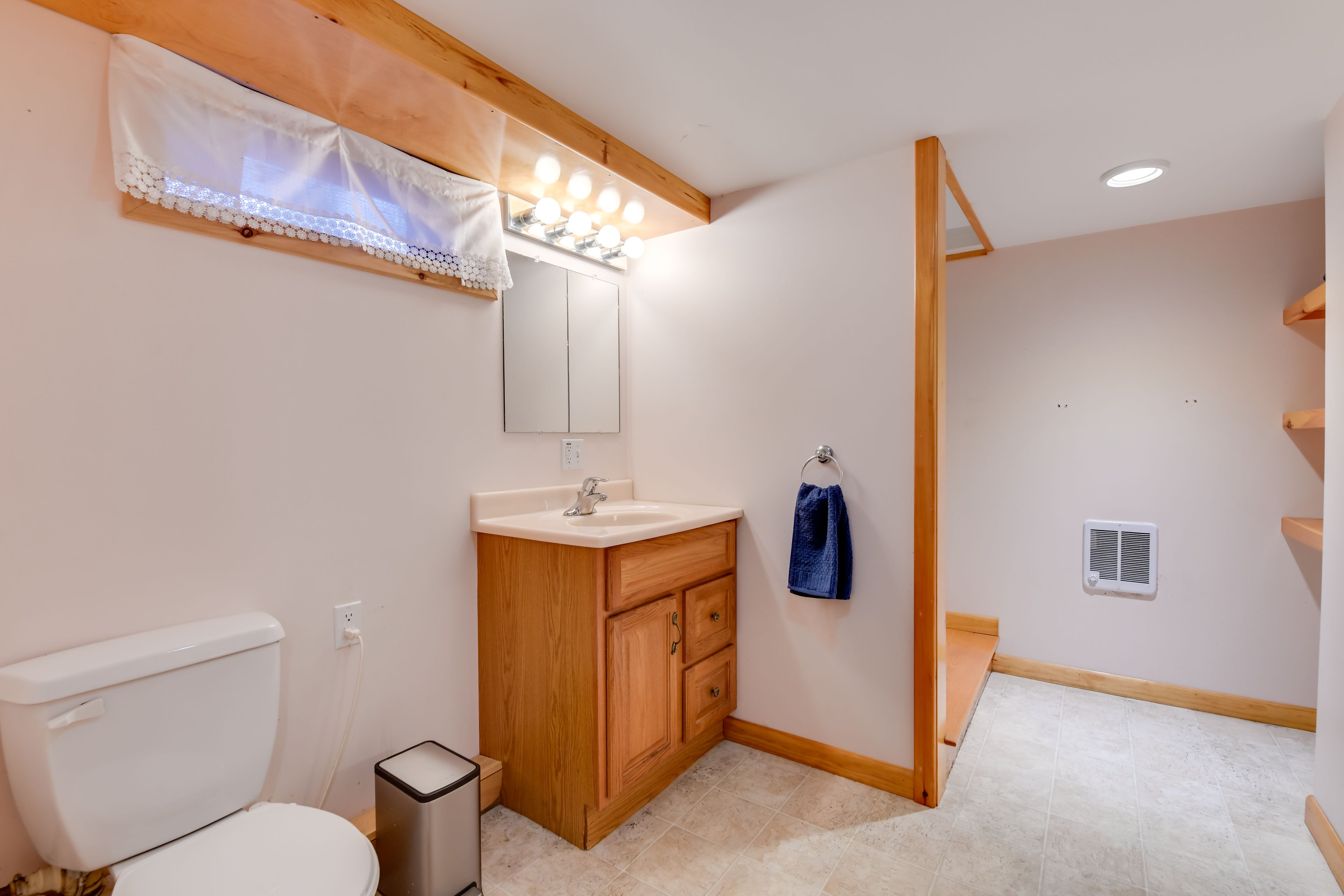 Full Bathroom | Basement