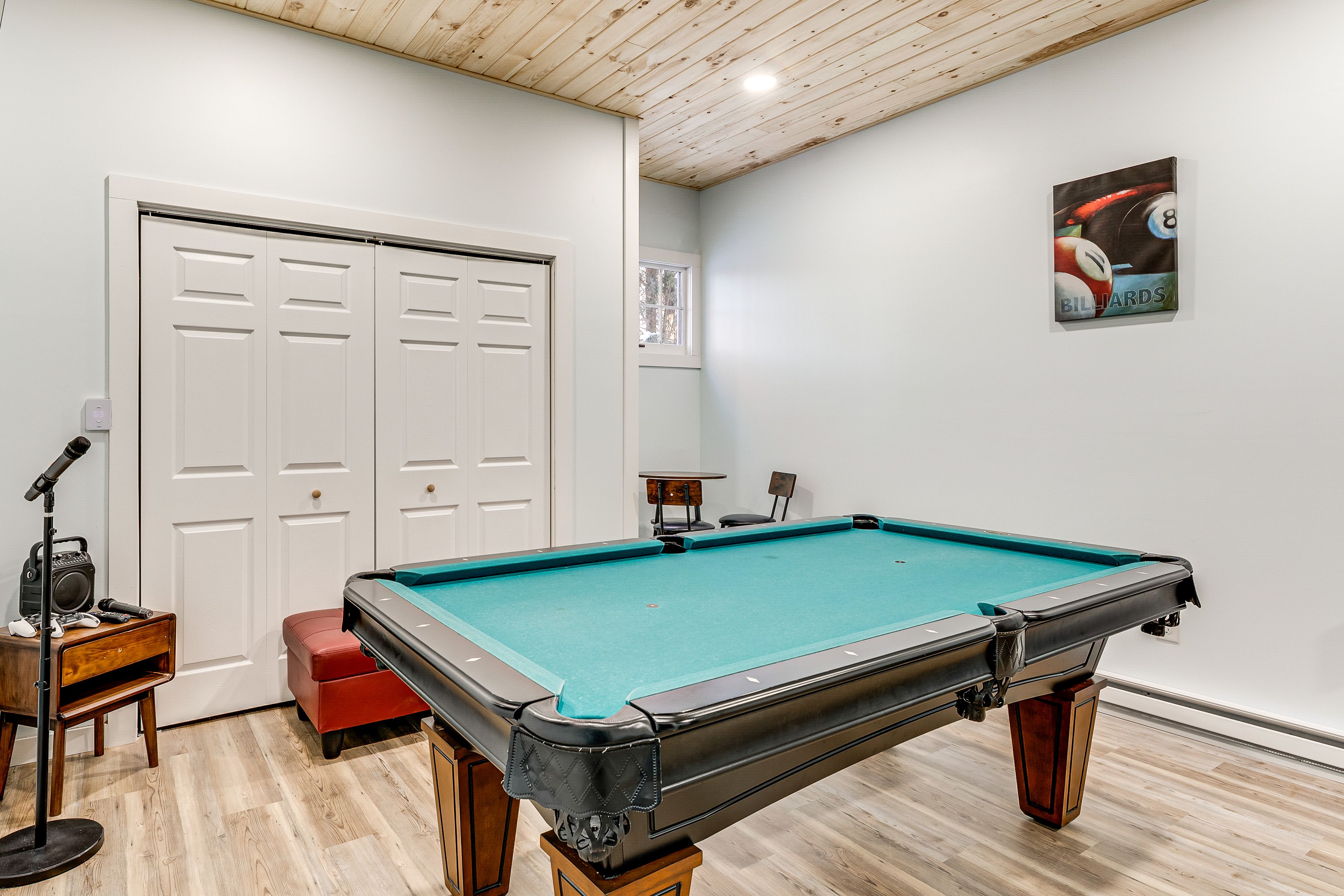 Game Room | 1st Floor | Pool Table | Foosball | Smart TV | Board Games