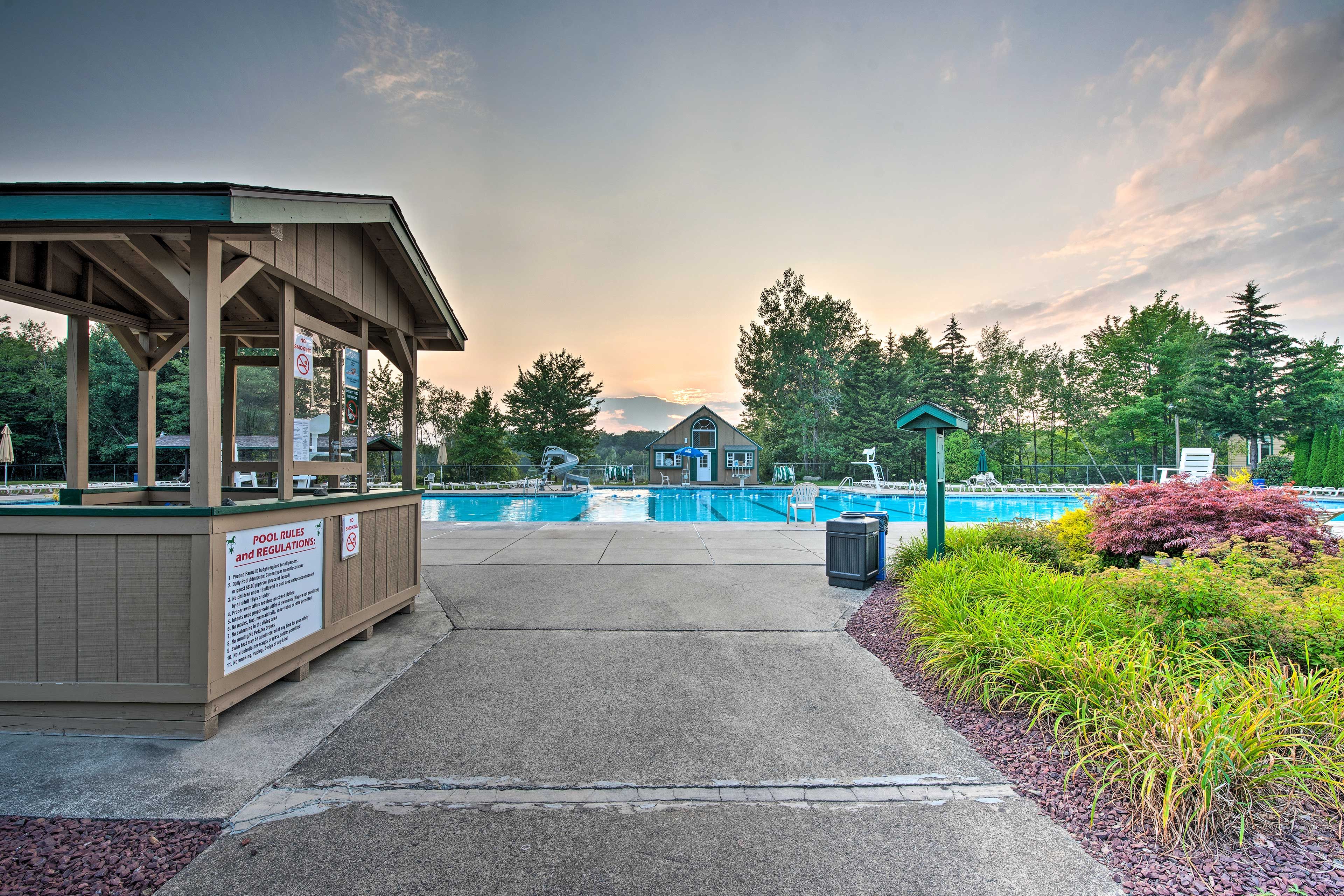 Pocono Farms Country Club | Community Amenities | Outdoor Pool
