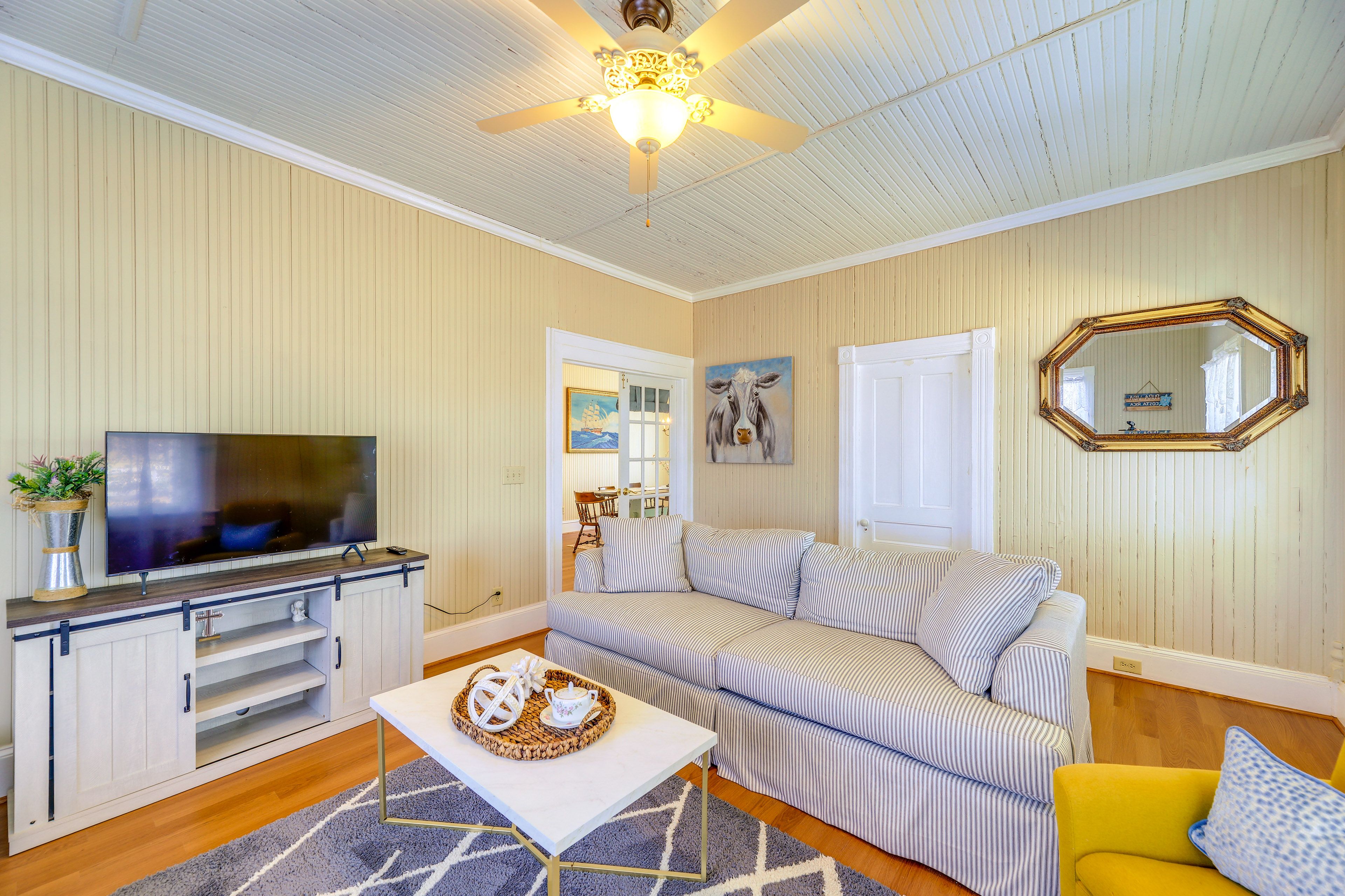 Living Room | 1st Floor