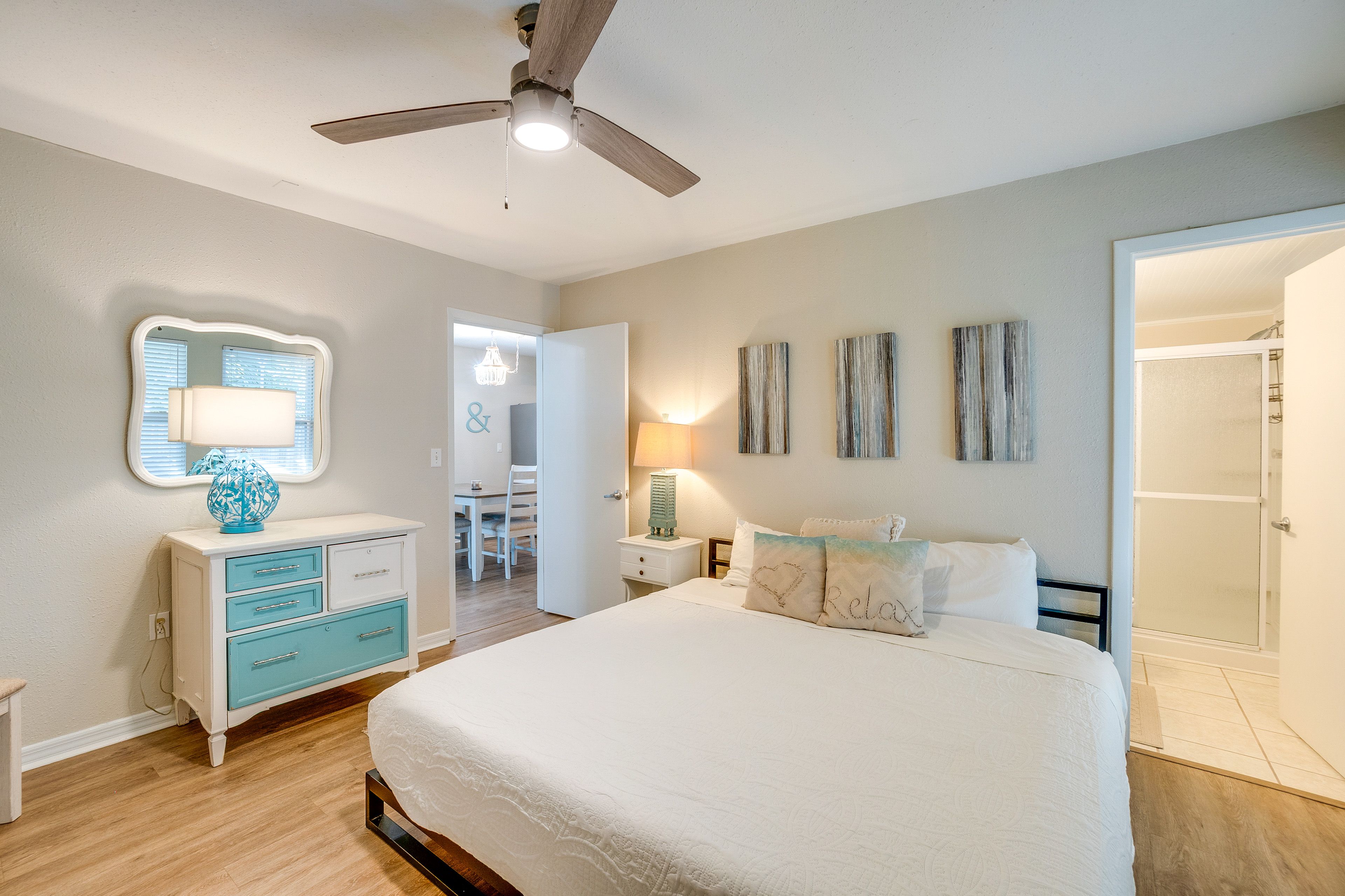 Bedroom 1 | King Bed | Linens Provided